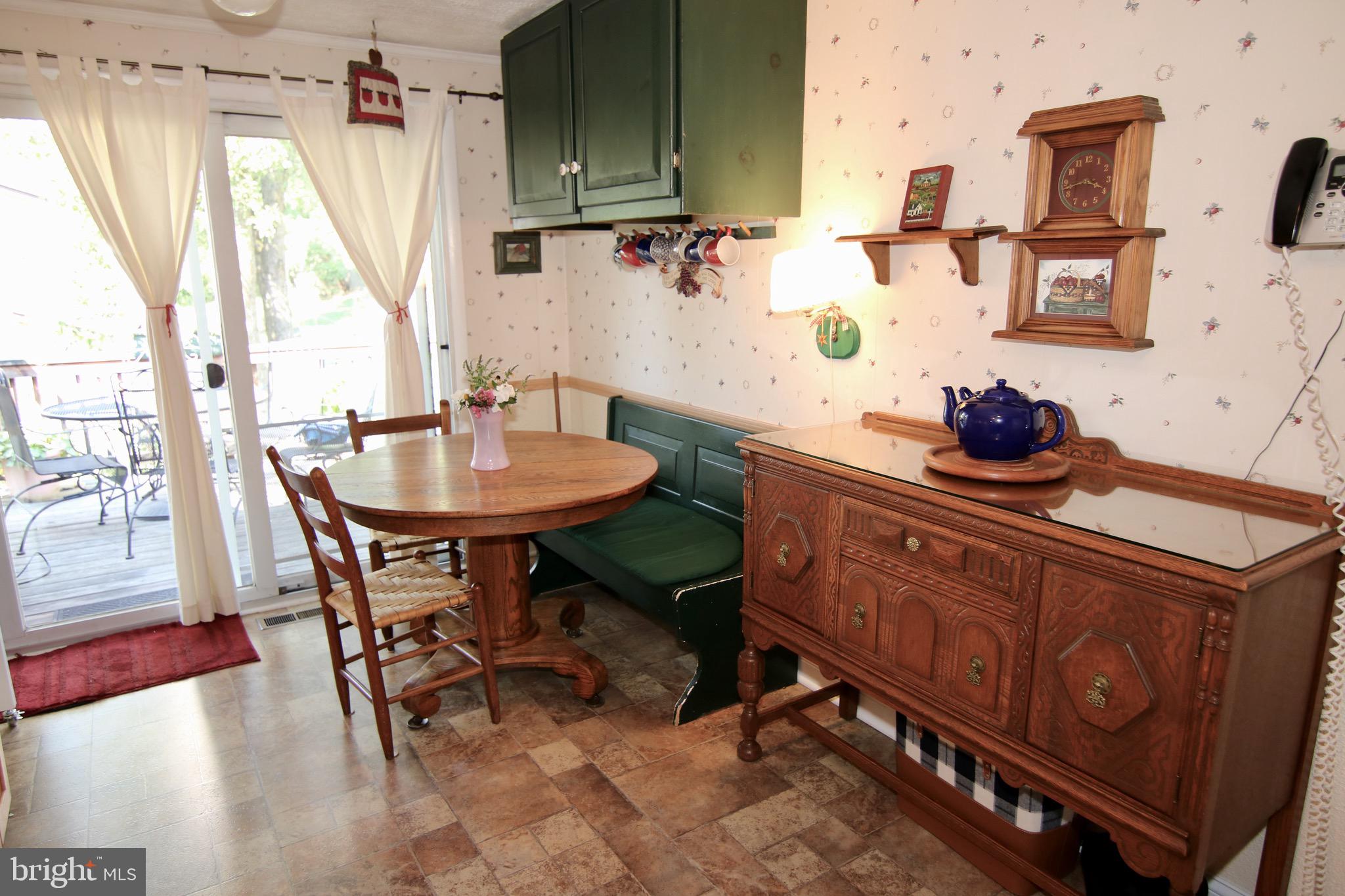 FOUR SEASONS ESTATES - Residential