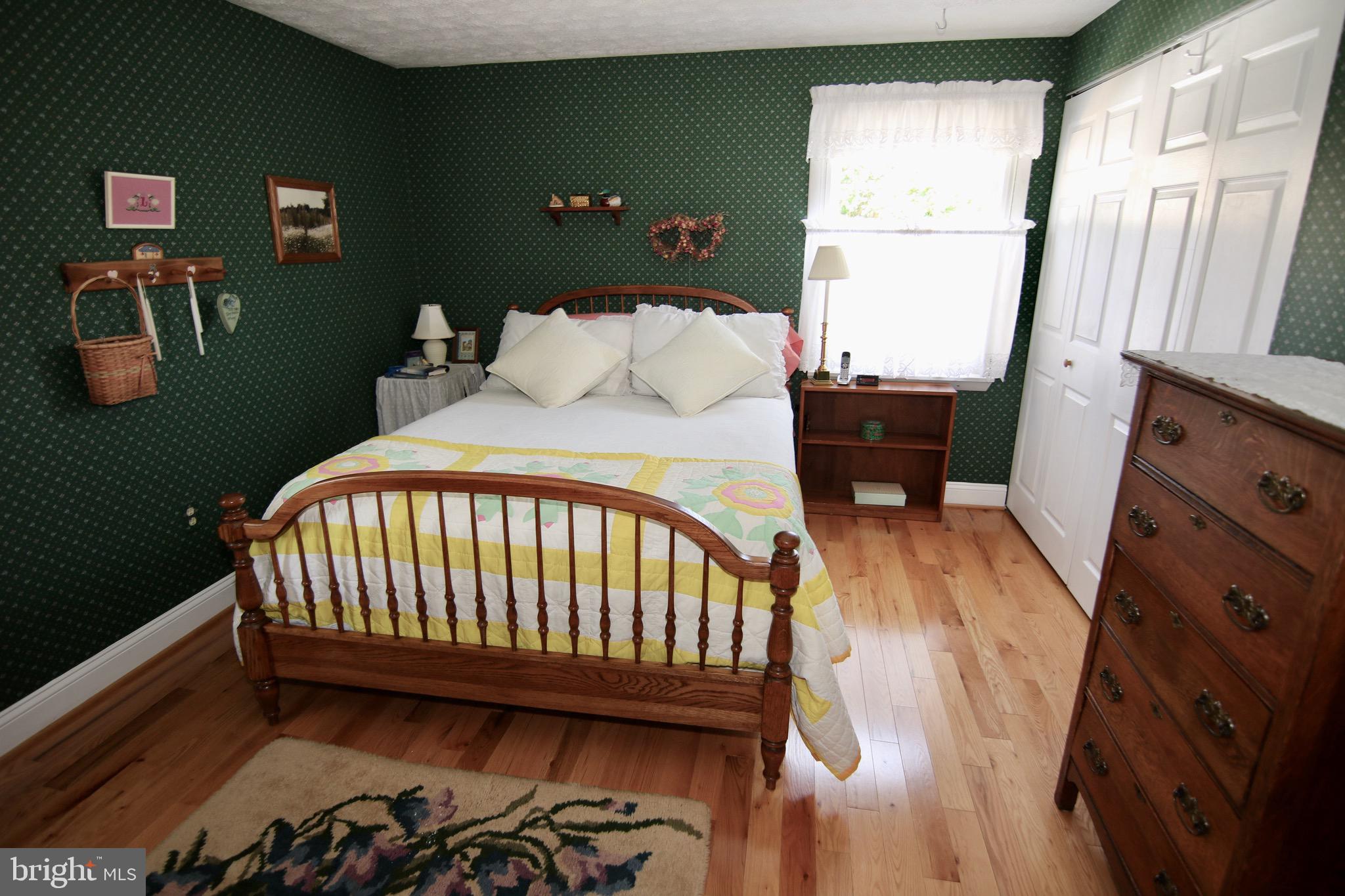 FOUR SEASONS ESTATES - Residential