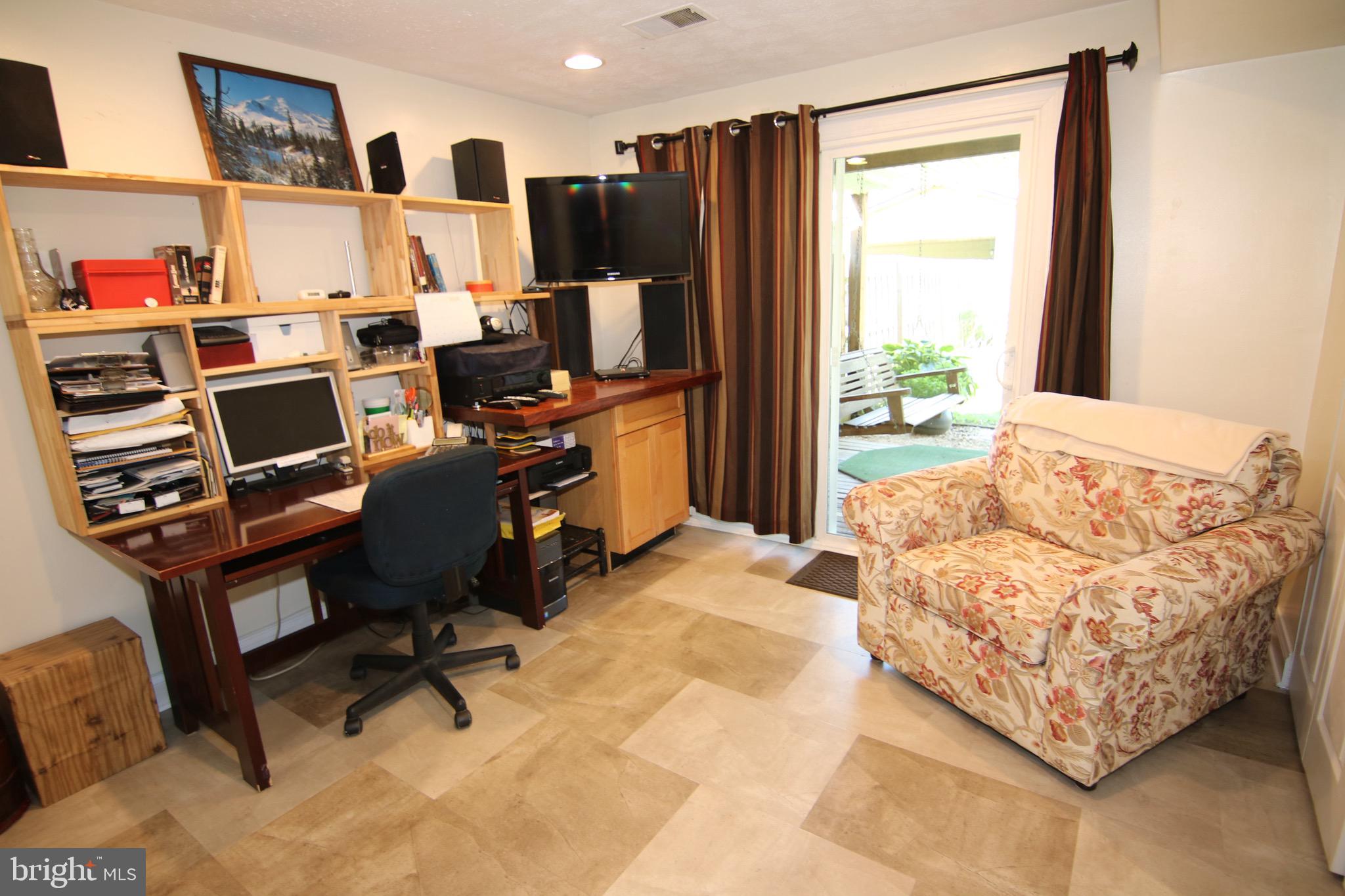 FOUR SEASONS ESTATES - Residential