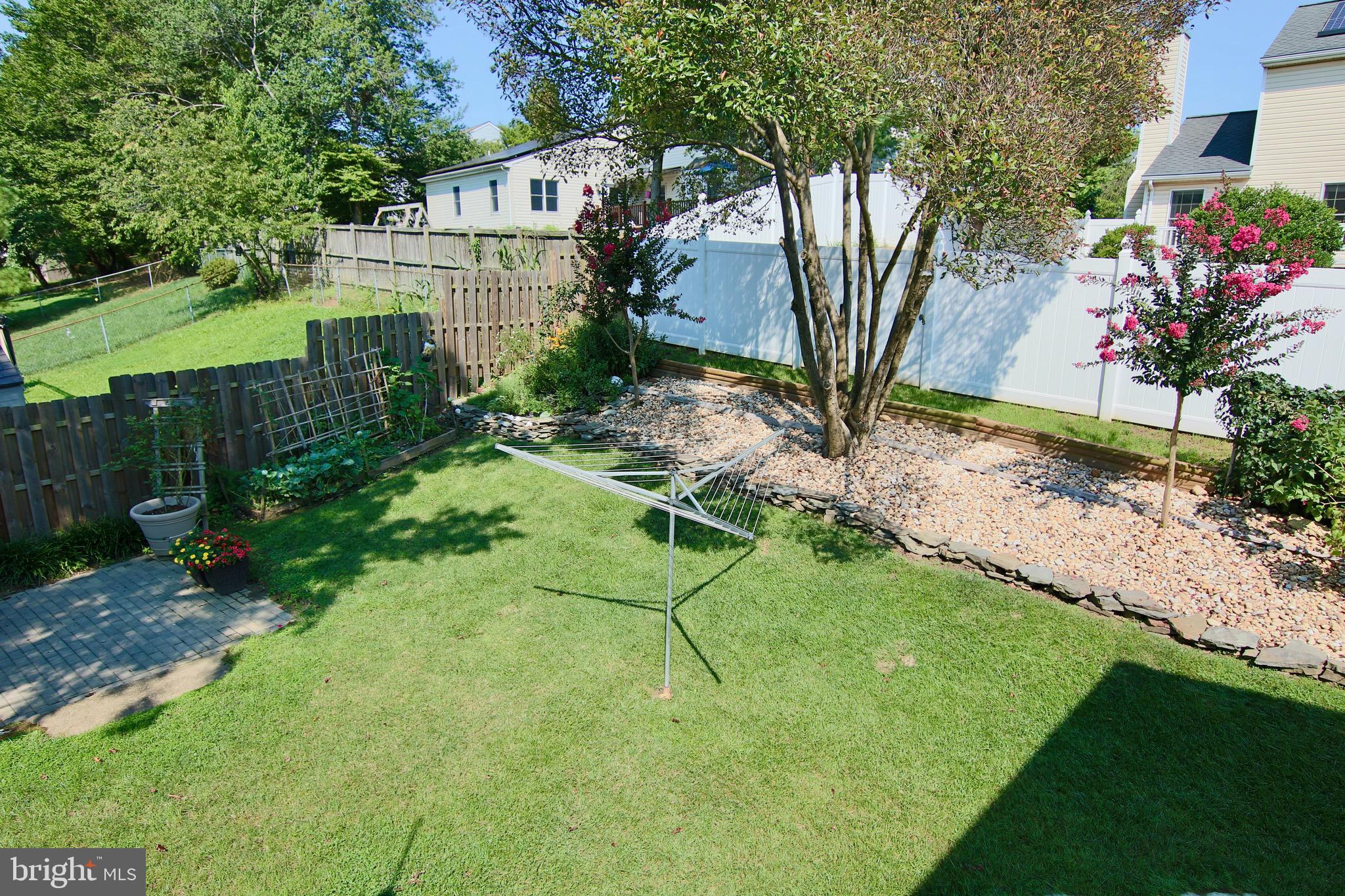 FOUR SEASONS ESTATES - Residential