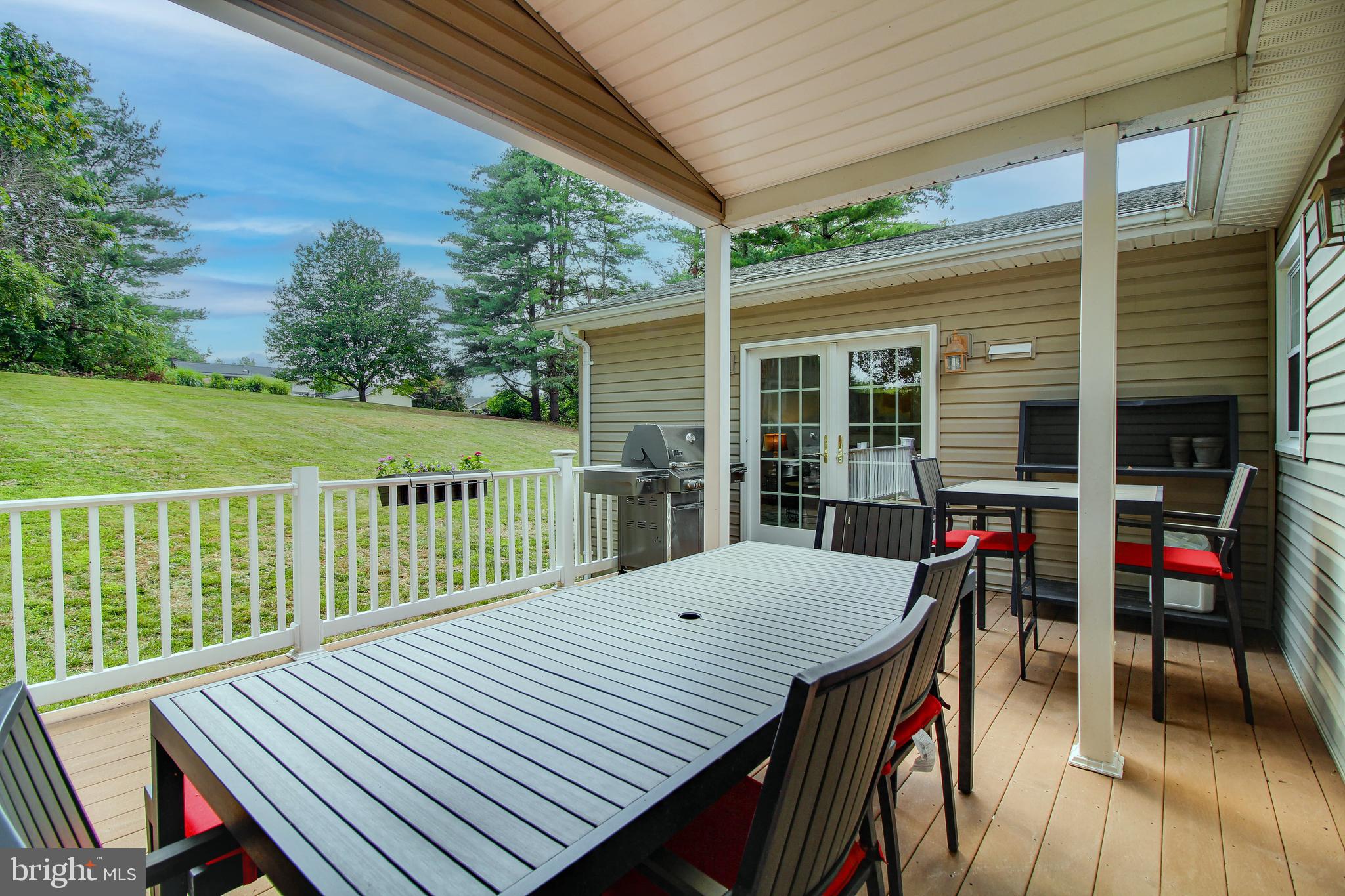 EMERALD VALLEY - Residential