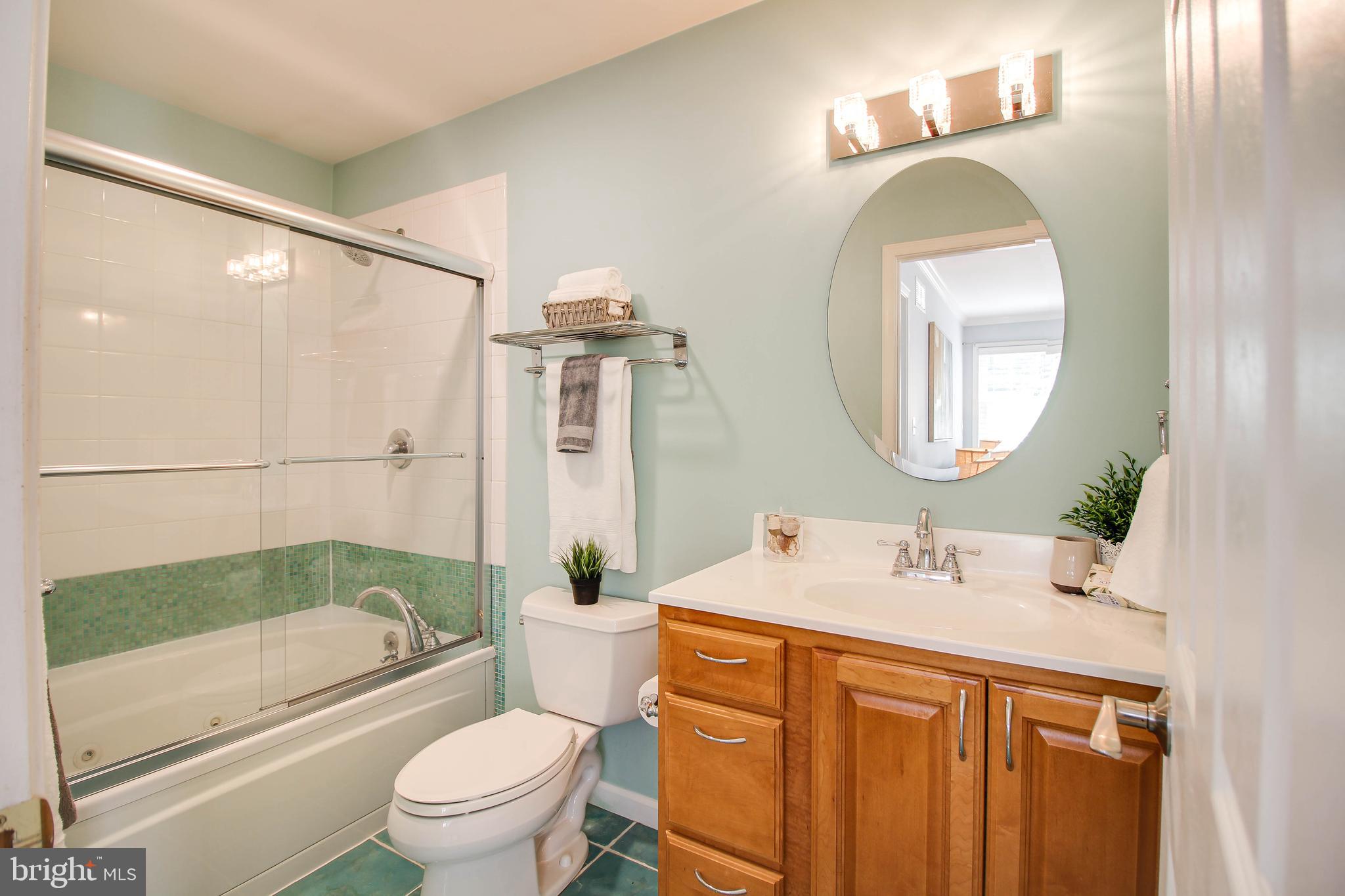 EMERALD VALLEY - Residential