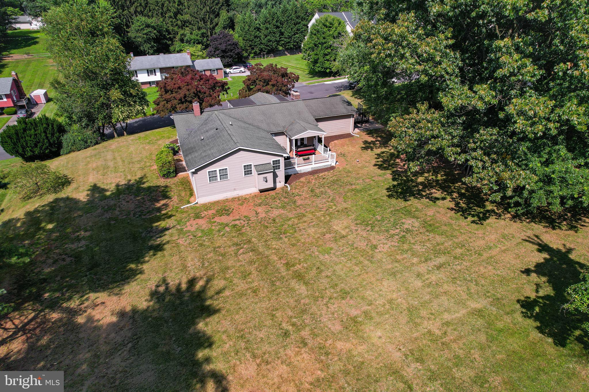 EMERALD VALLEY - Residential