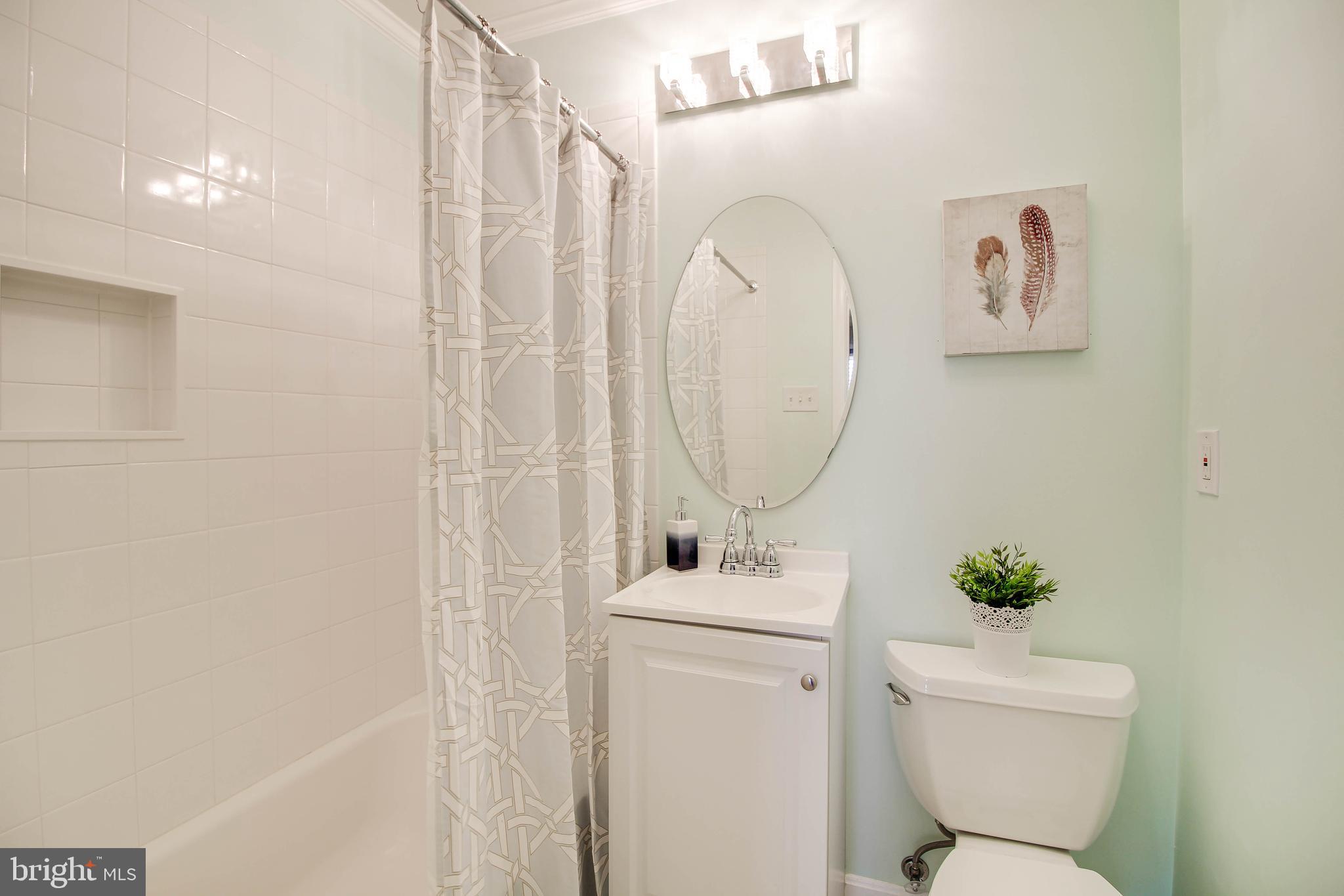 EMERALD VALLEY - Residential