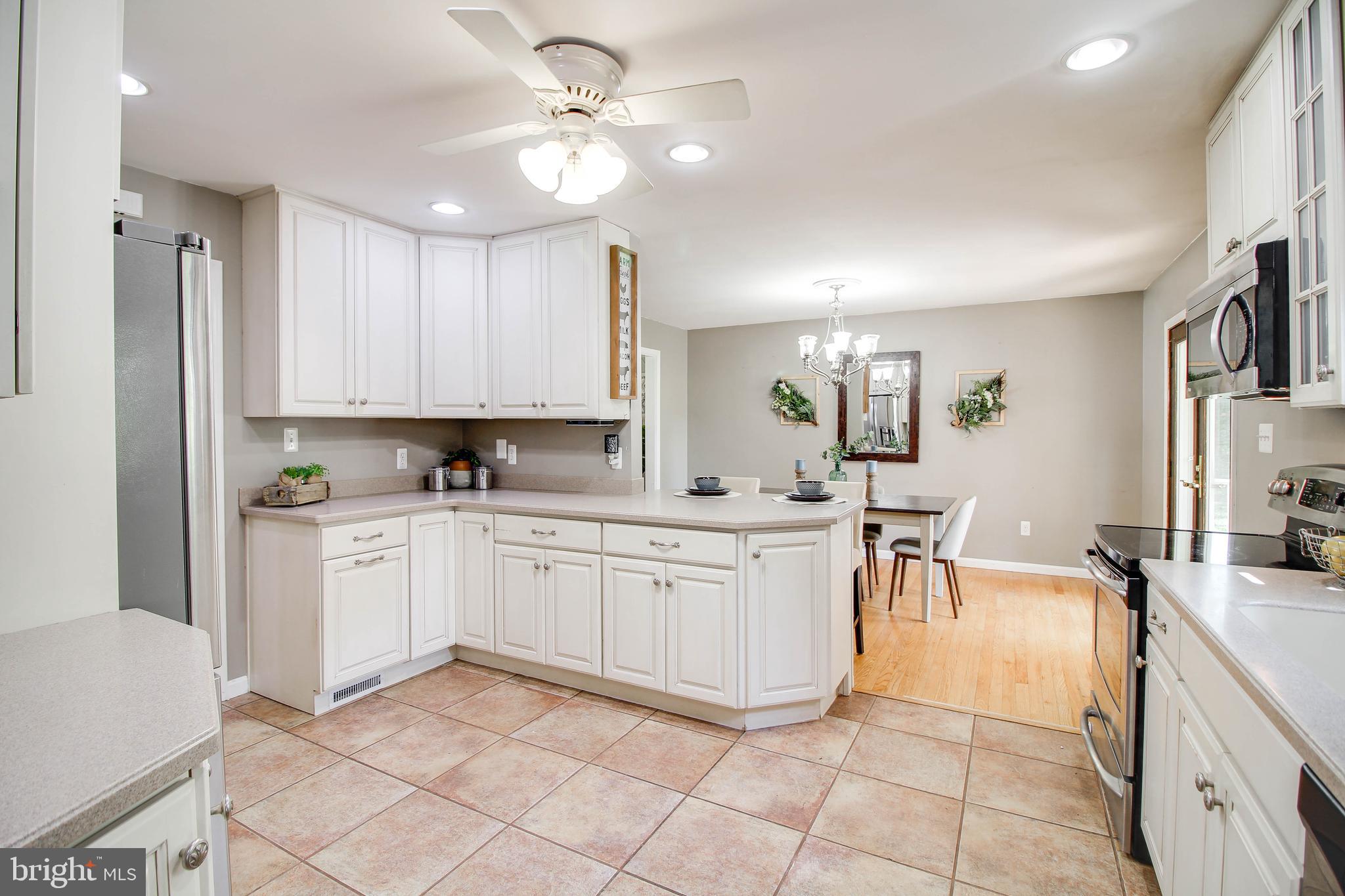 EMERALD VALLEY - Residential