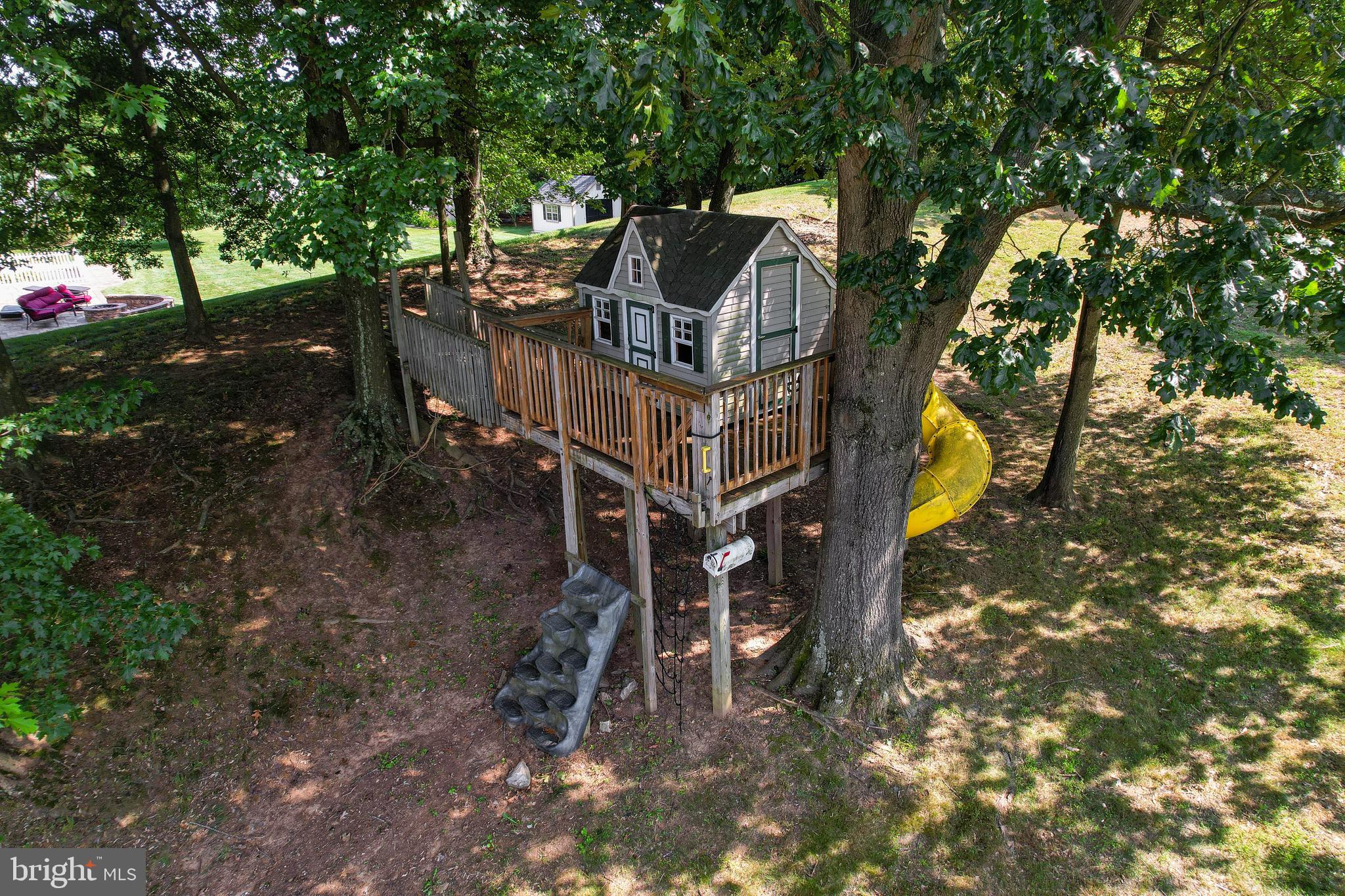 EMERALD VALLEY - Residential