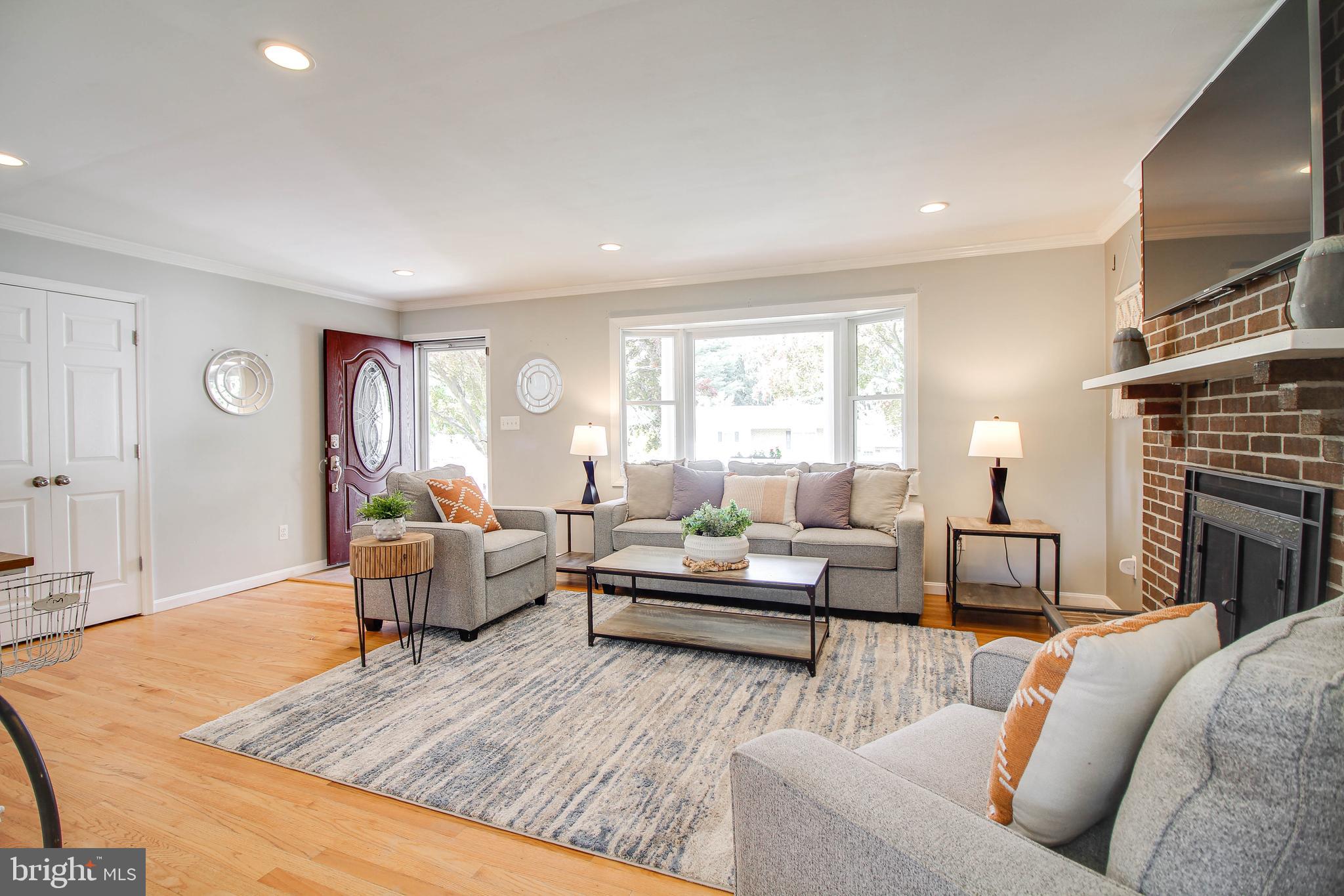 EMERALD VALLEY - Residential