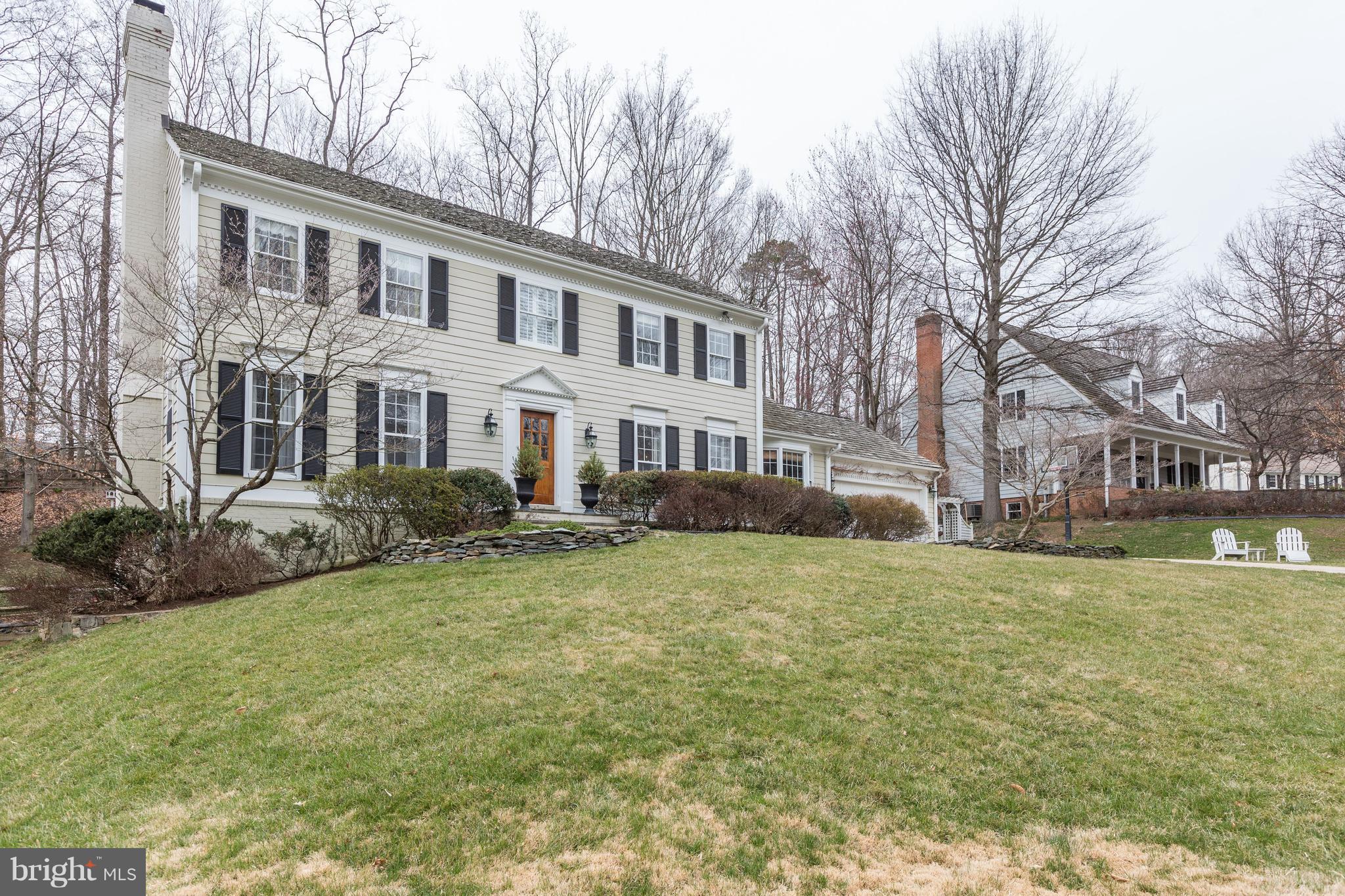 RIVER FALLS - Residential