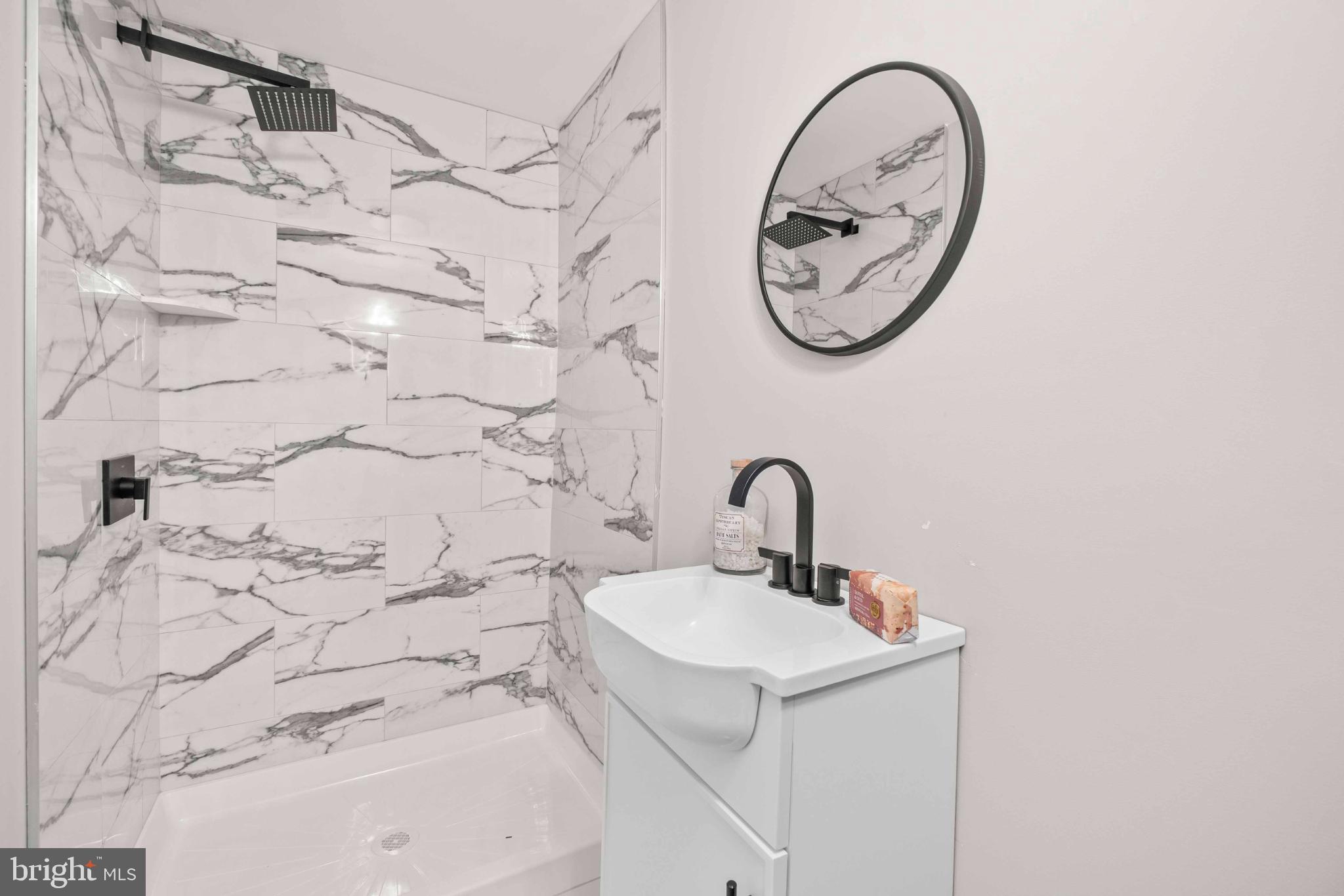 WASHINGTON VILLAGE - Residential