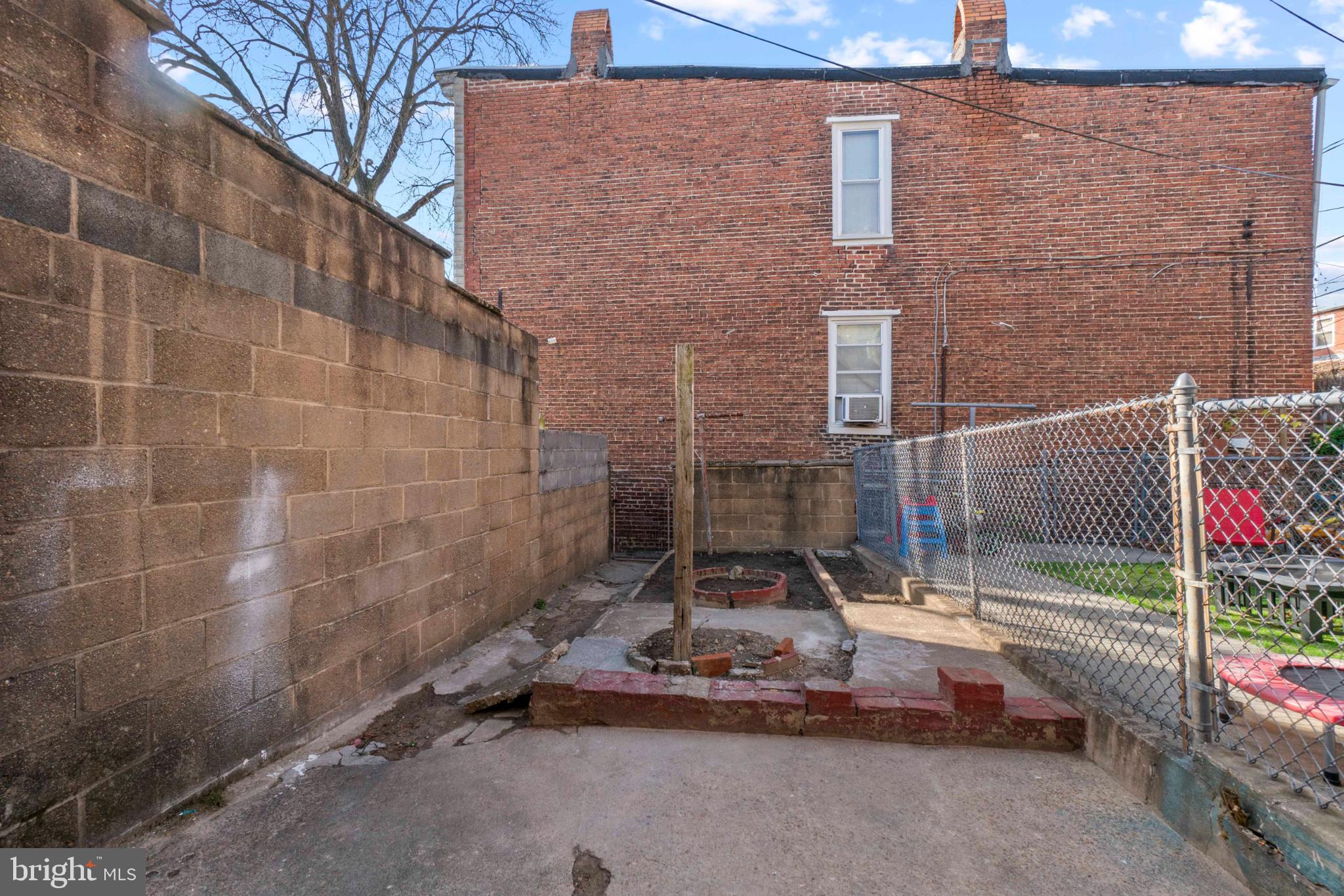 WASHINGTON VILLAGE - Residential