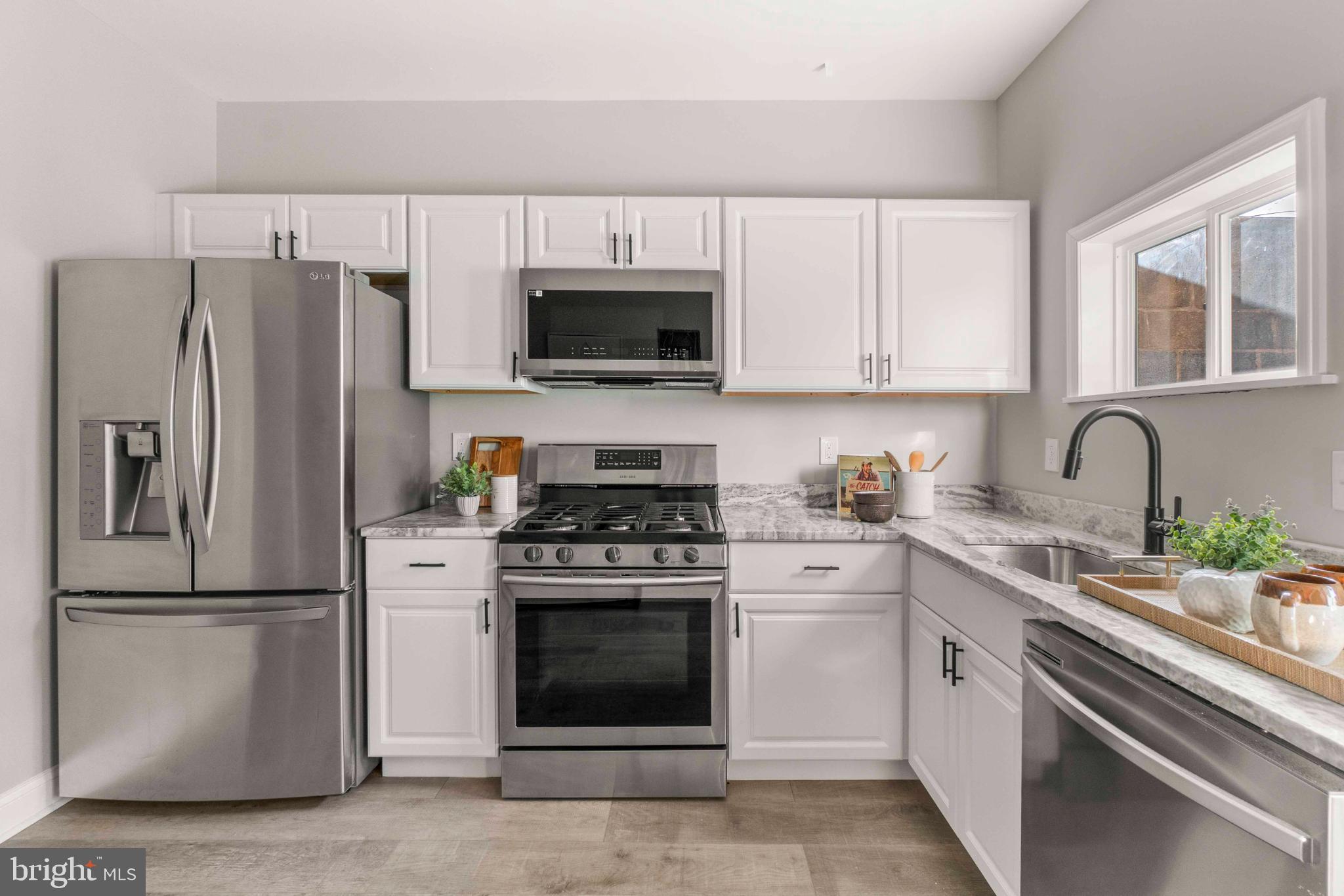 WASHINGTON VILLAGE - Residential