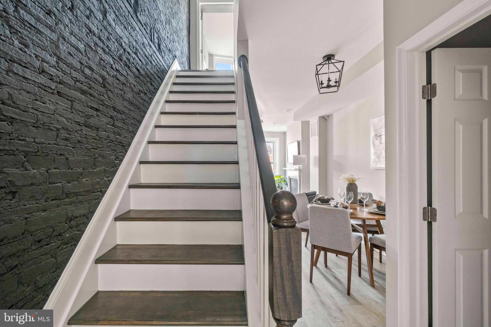 WASHINGTON VILLAGE - Residential