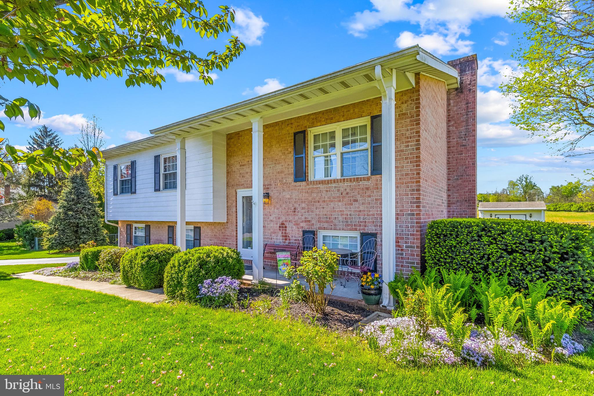 PIKESIDE MEADOWS - Residential