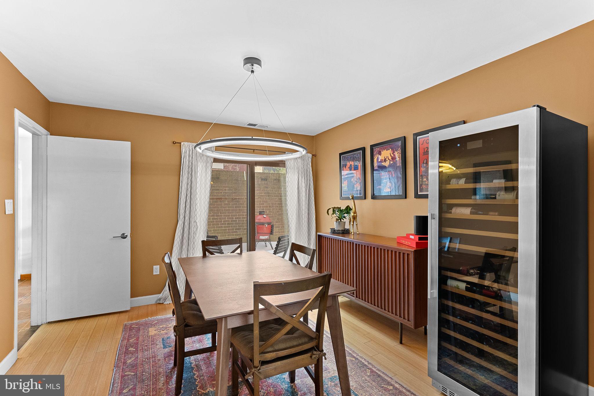 RESTON - Residential