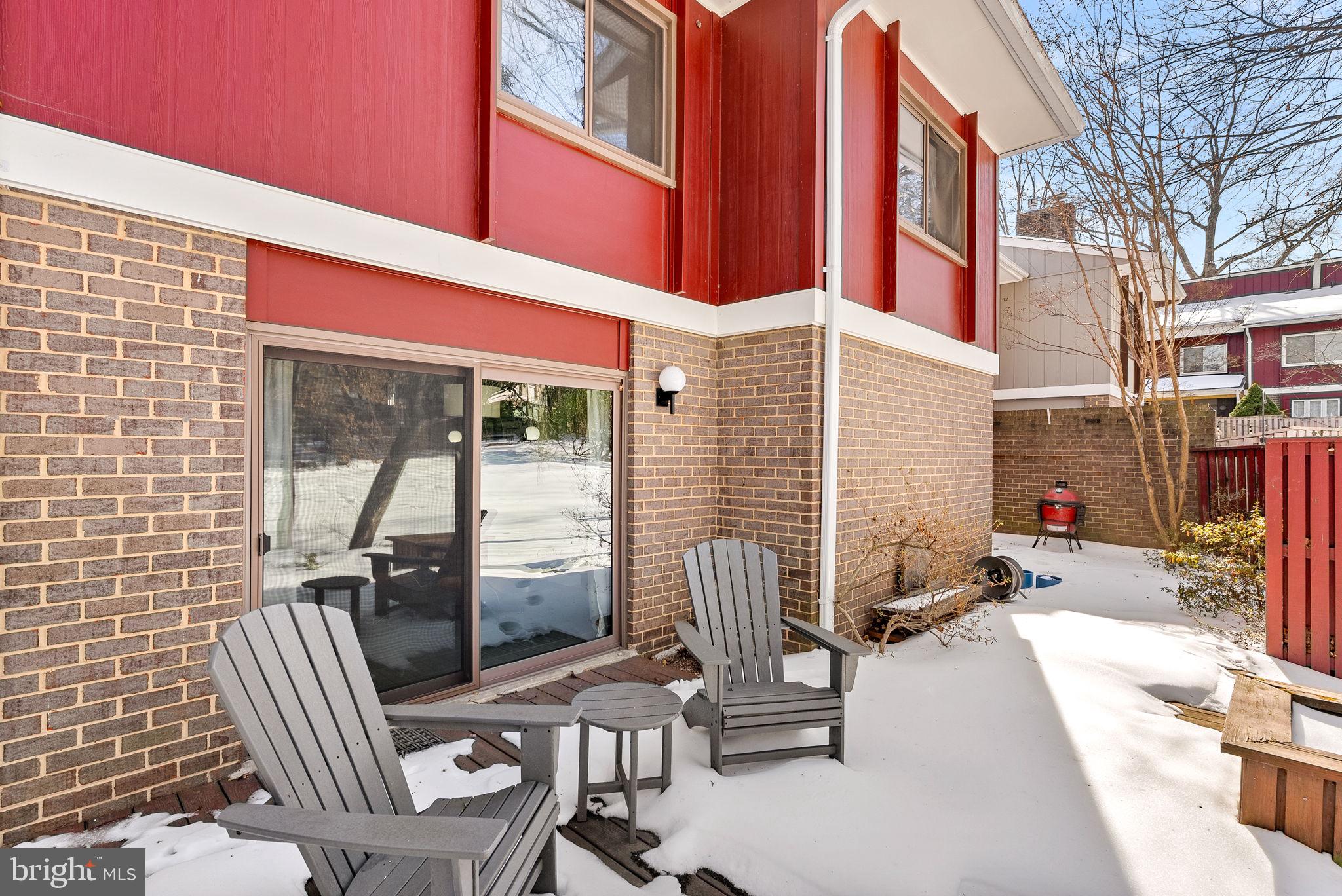 RESTON - Residential