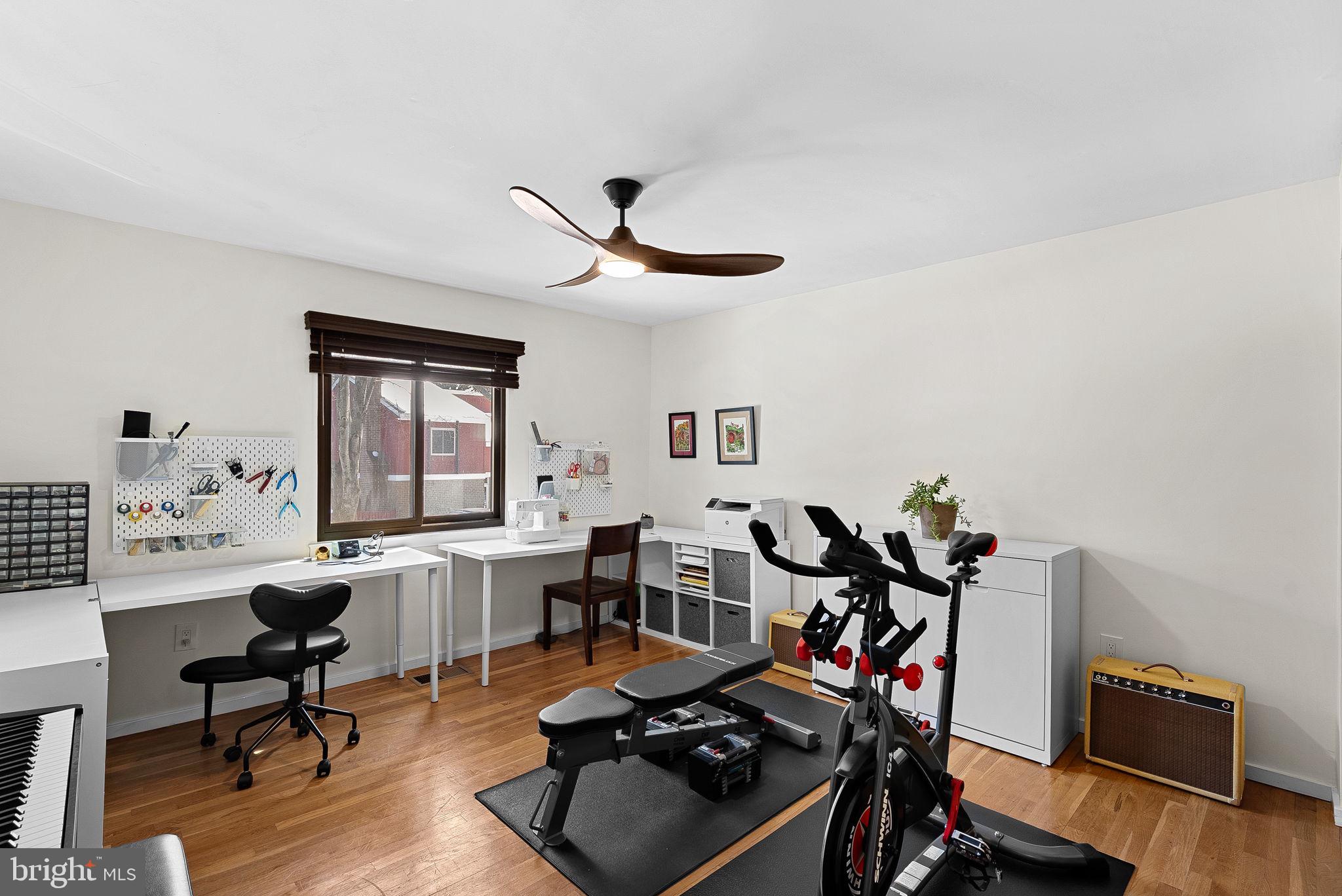 RESTON - Residential