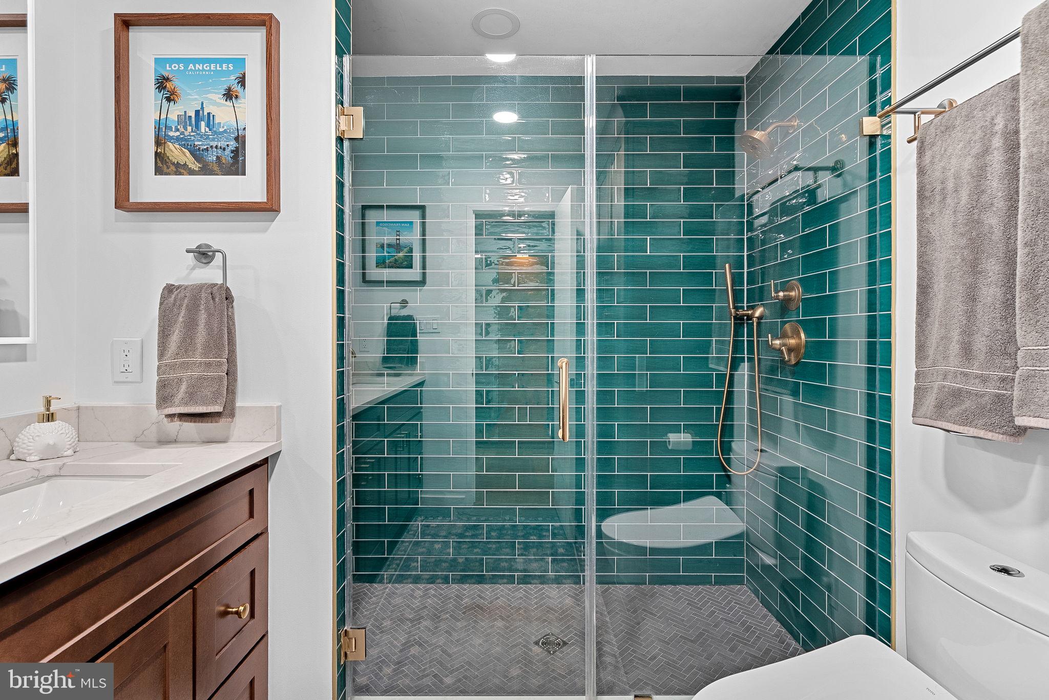 RESTON - Residential