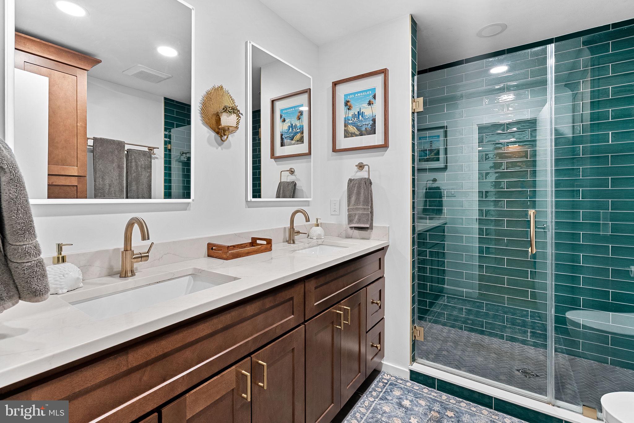 RESTON - Residential