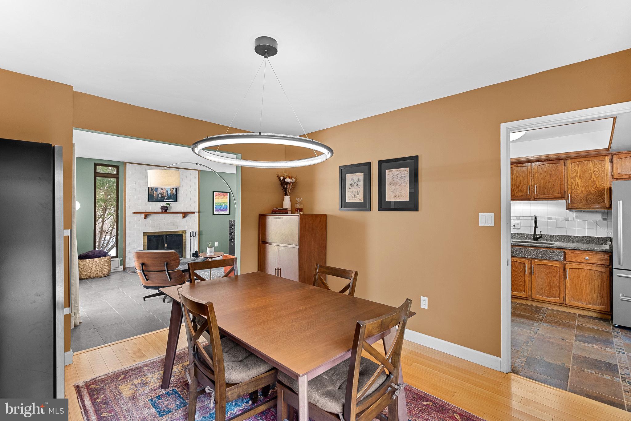 RESTON - Residential