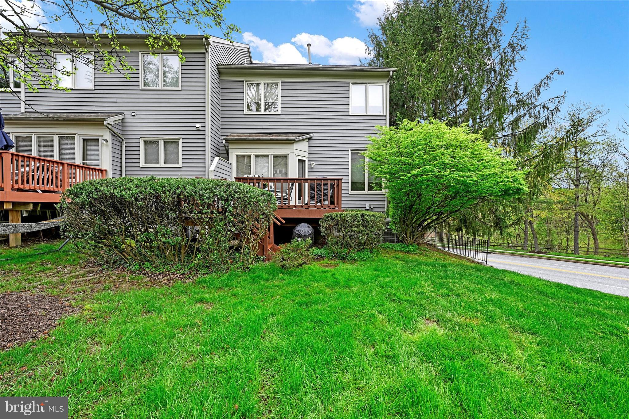 SUMMIT CHASE - Residential