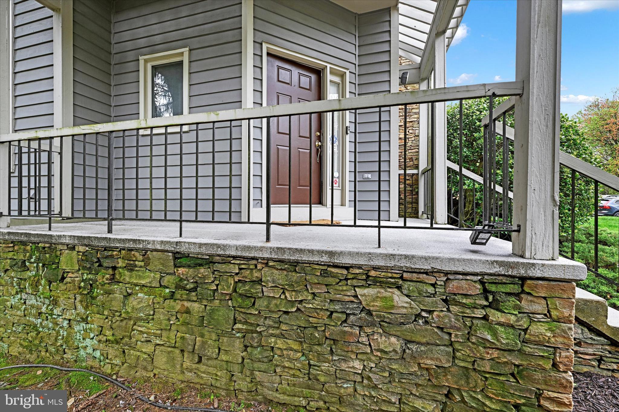 SUMMIT CHASE - Residential