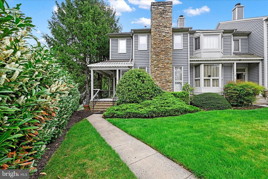 Rarely Available End of Group Townhouse on private court within walking distance to Quarry Lake shops and restaurants!   Updated eat in  kitchen with island and granite counters and open to Family room. Enjoy  entertaining on deck accessible through kitchen door. Separate living and dining area, gorgeous  stone stacked wood burning fireplace. Spacious bedrooms, cathedral ceiling, Primary BR en suite, with Jacuzzi tub and separate shower, walk in closet. Fully finished lower level with Den/Bedroom, recreation room and tons of storage! Community pool, tennis courts, and Clubhouse included in HOA!
Welcome Home!