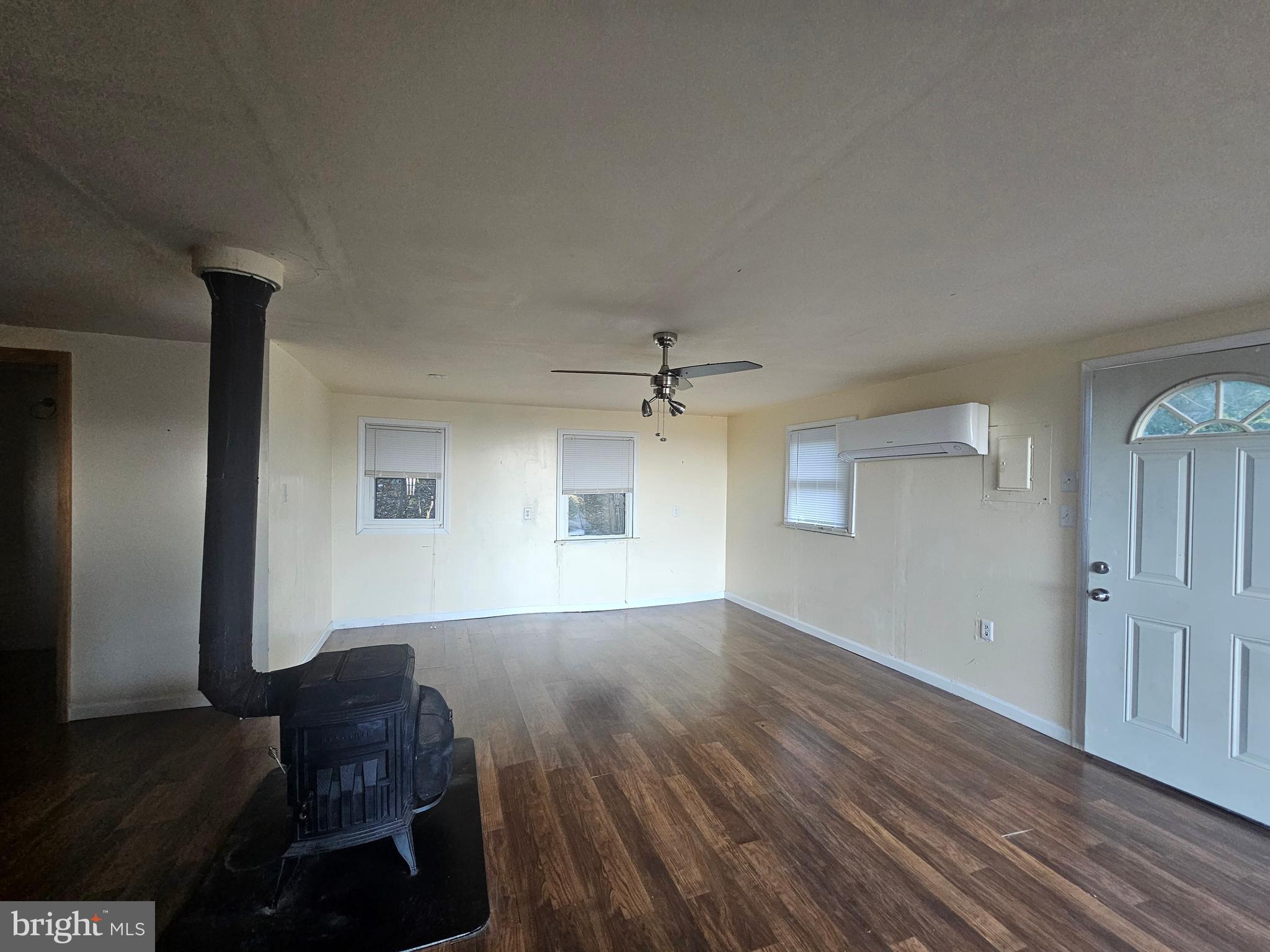 SPRUCE PINE HOLLOW - Residential