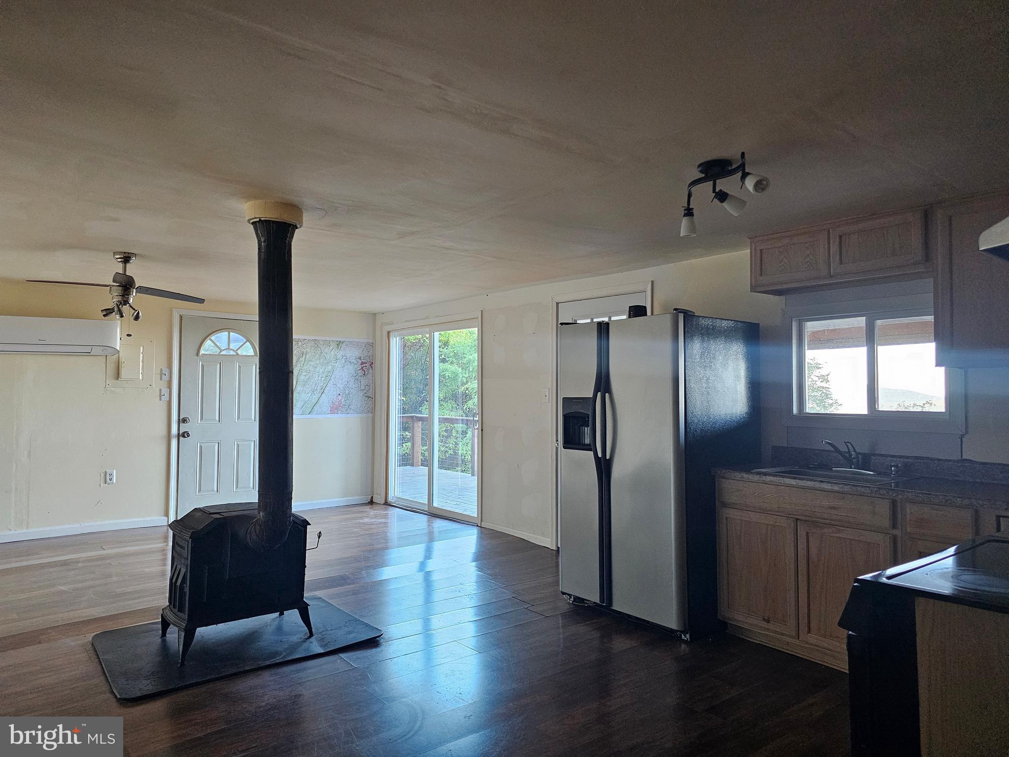 SPRUCE PINE HOLLOW - Residential