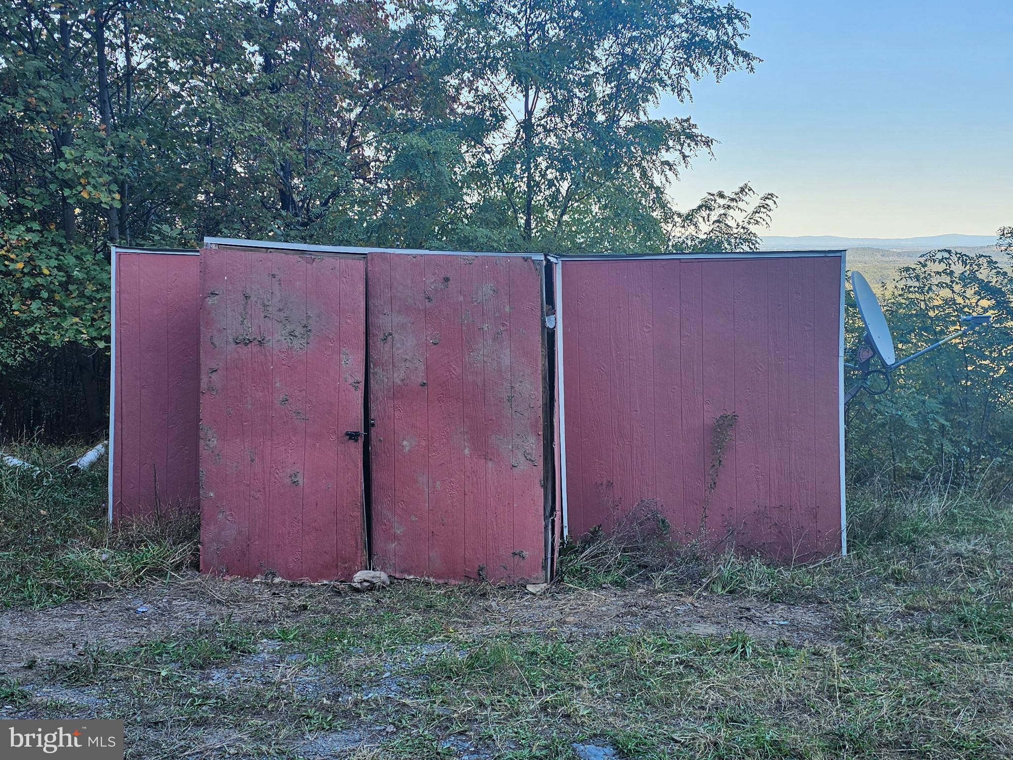 SPRUCE PINE HOLLOW - Residential