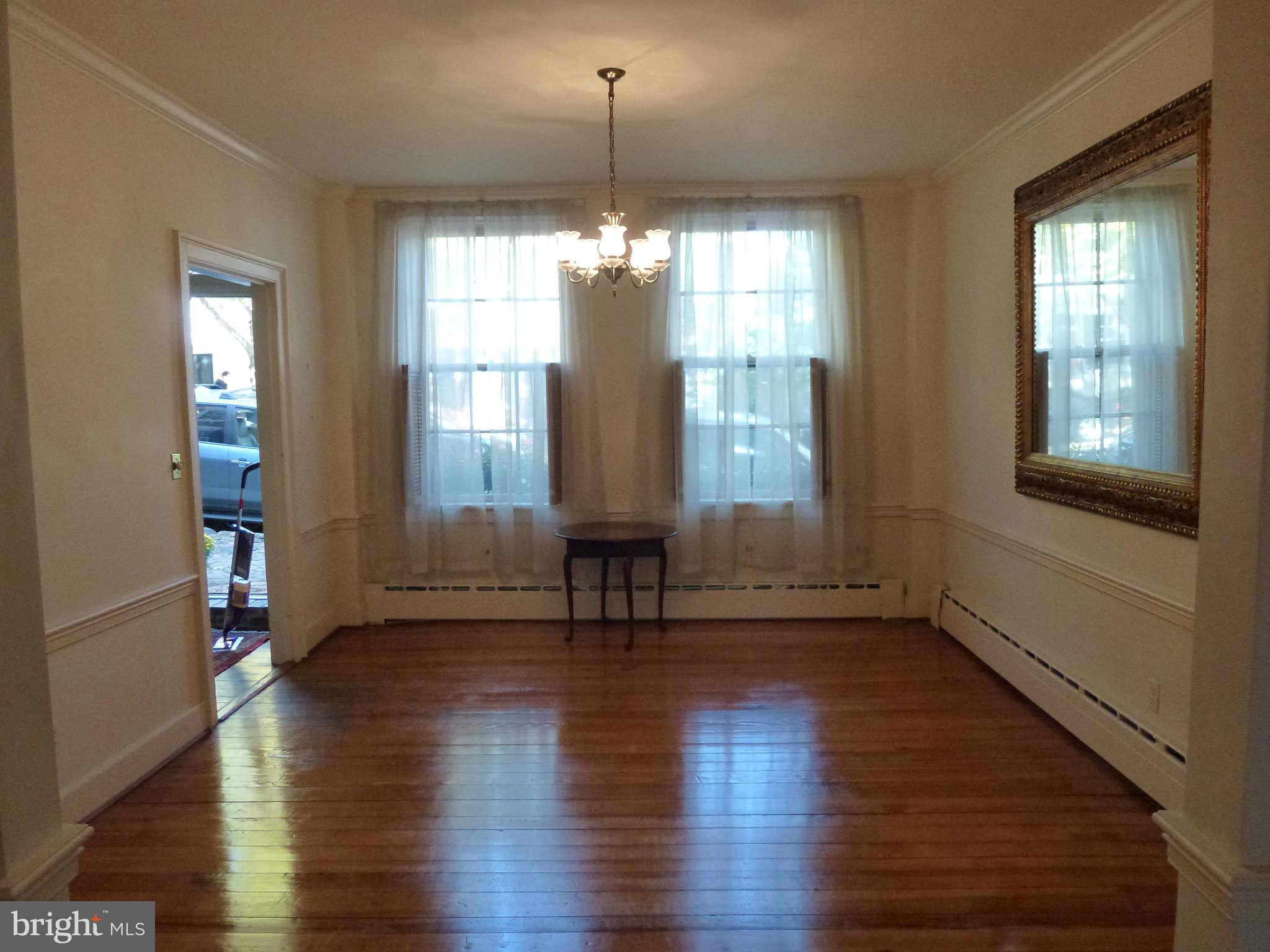 OLD TOWN - Residential Lease