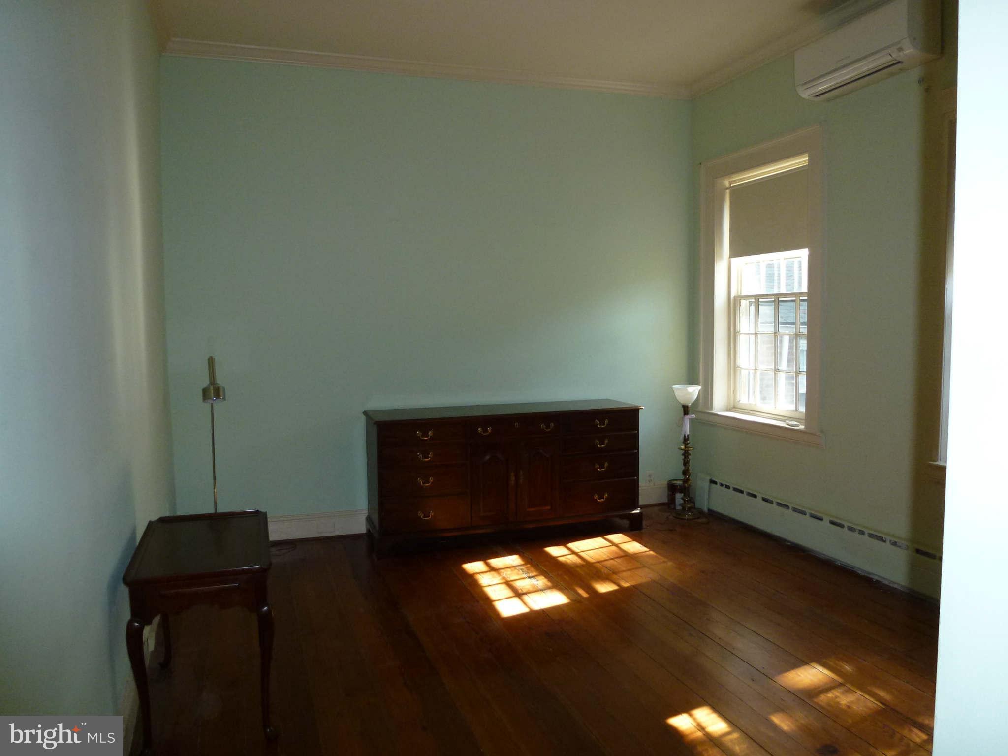 OLD TOWN - Residential Lease