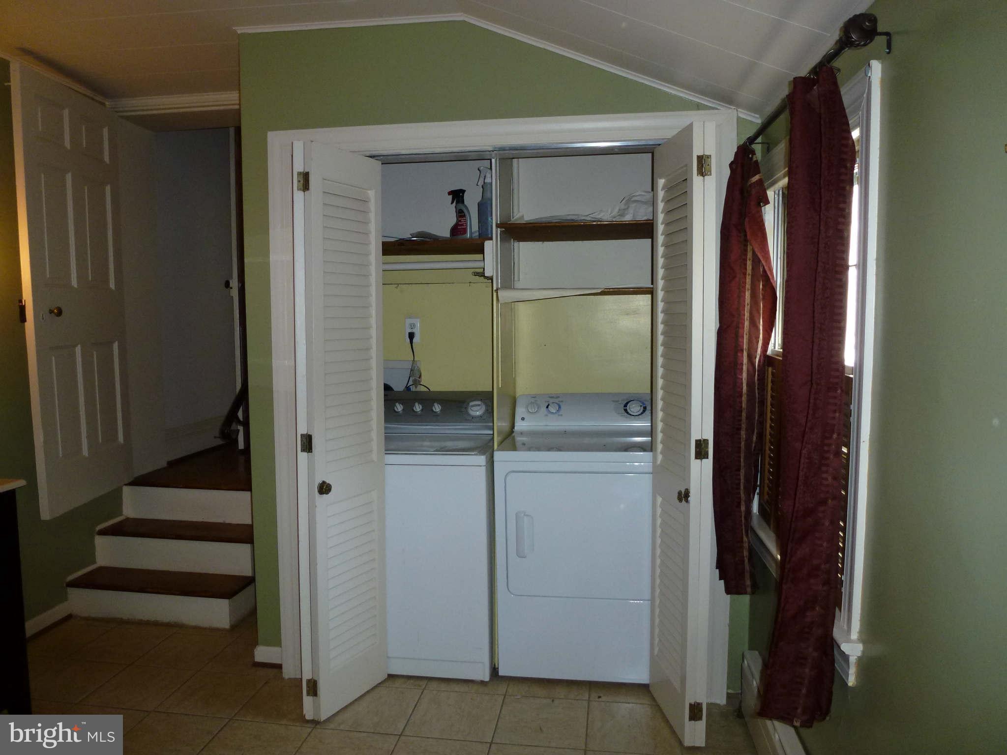 OLD TOWN - Residential Lease