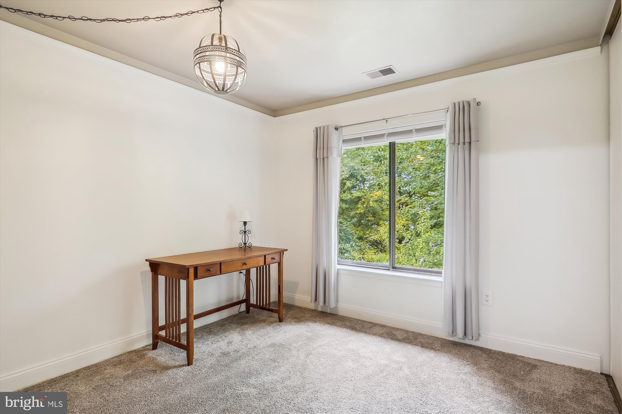 CHARLENE - Residential