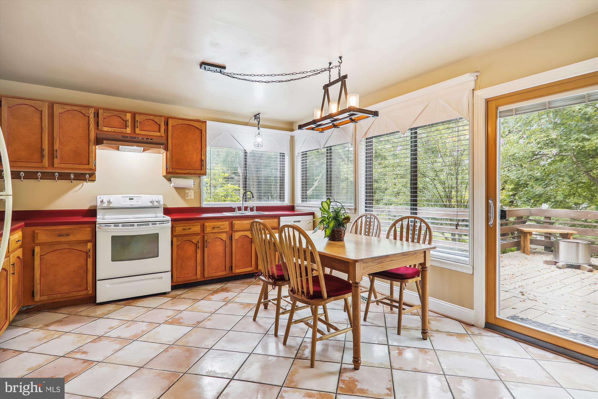 CHARLENE - Residential