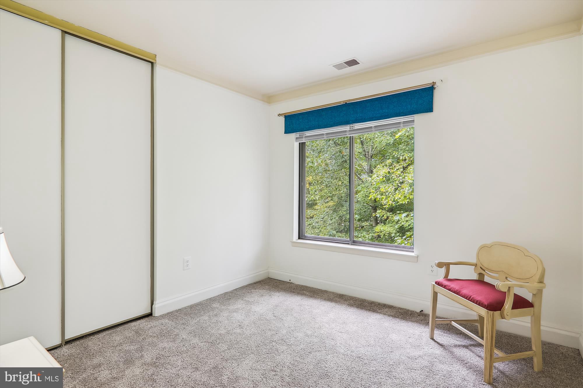 CHARLENE - Residential