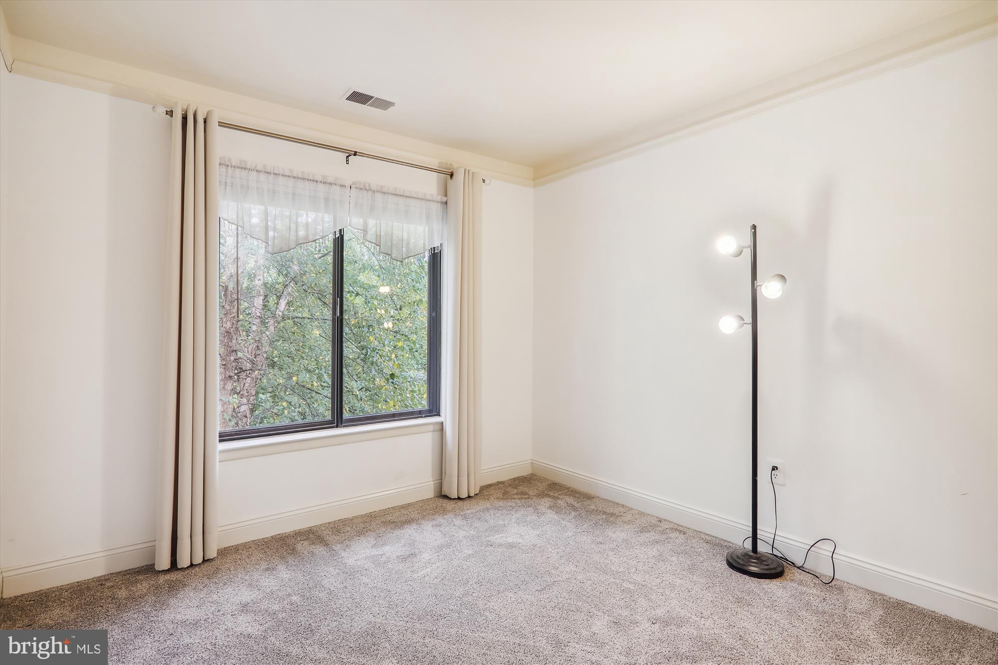 CHARLENE - Residential