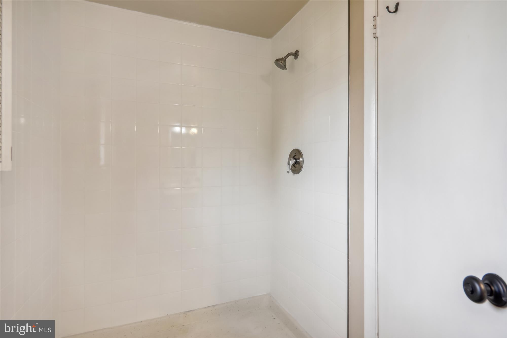 CHARLENE - Residential