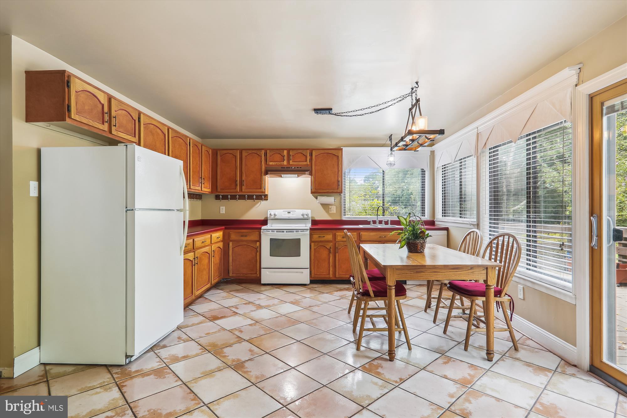 CHARLENE - Residential