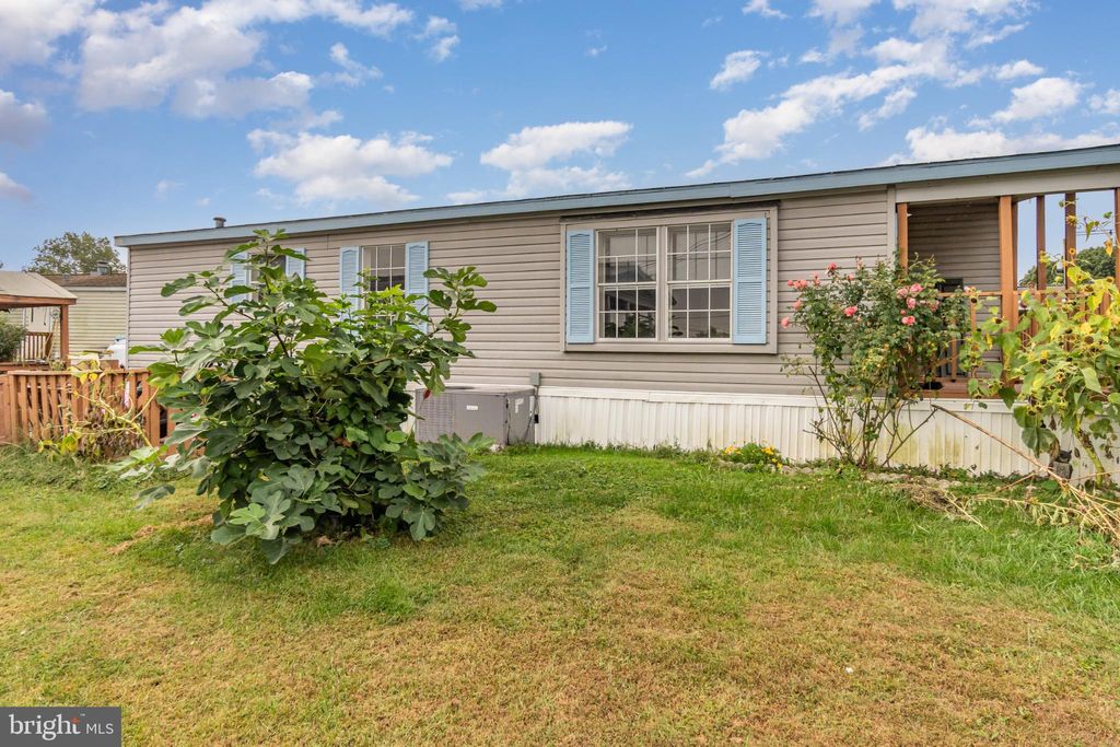 Photo of 23 Green Acres Park, LEBANON, PA 17046 (MLS # PALN2023080)