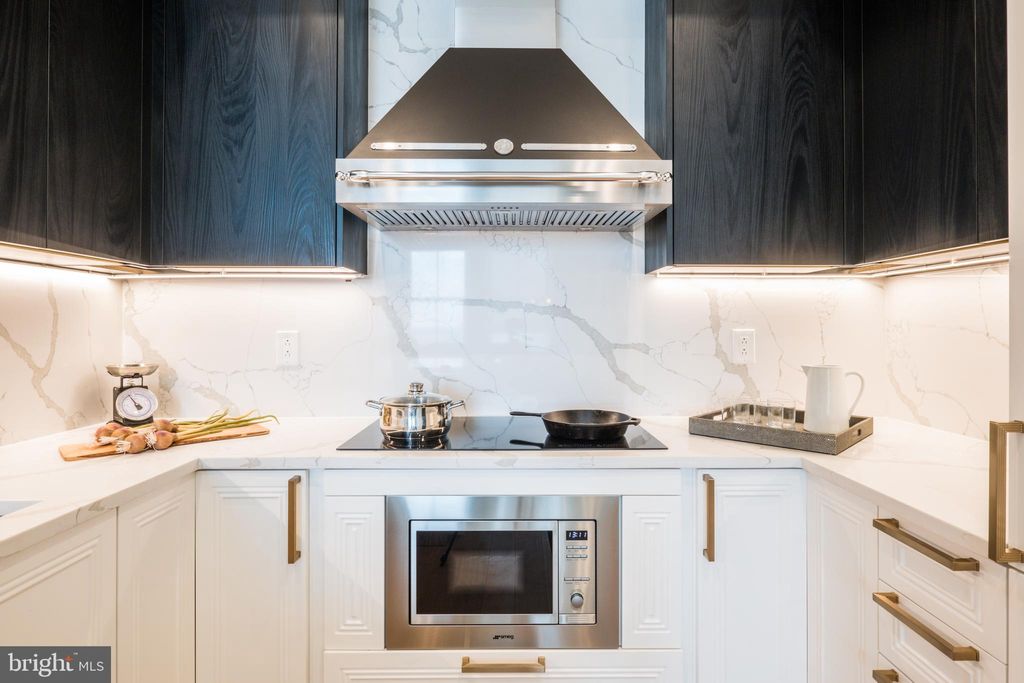 Photo of 1401 Spruce Street #3BED A ADA, PHILADELPHIA, PA 19102 (MLS # PAPH2578916)