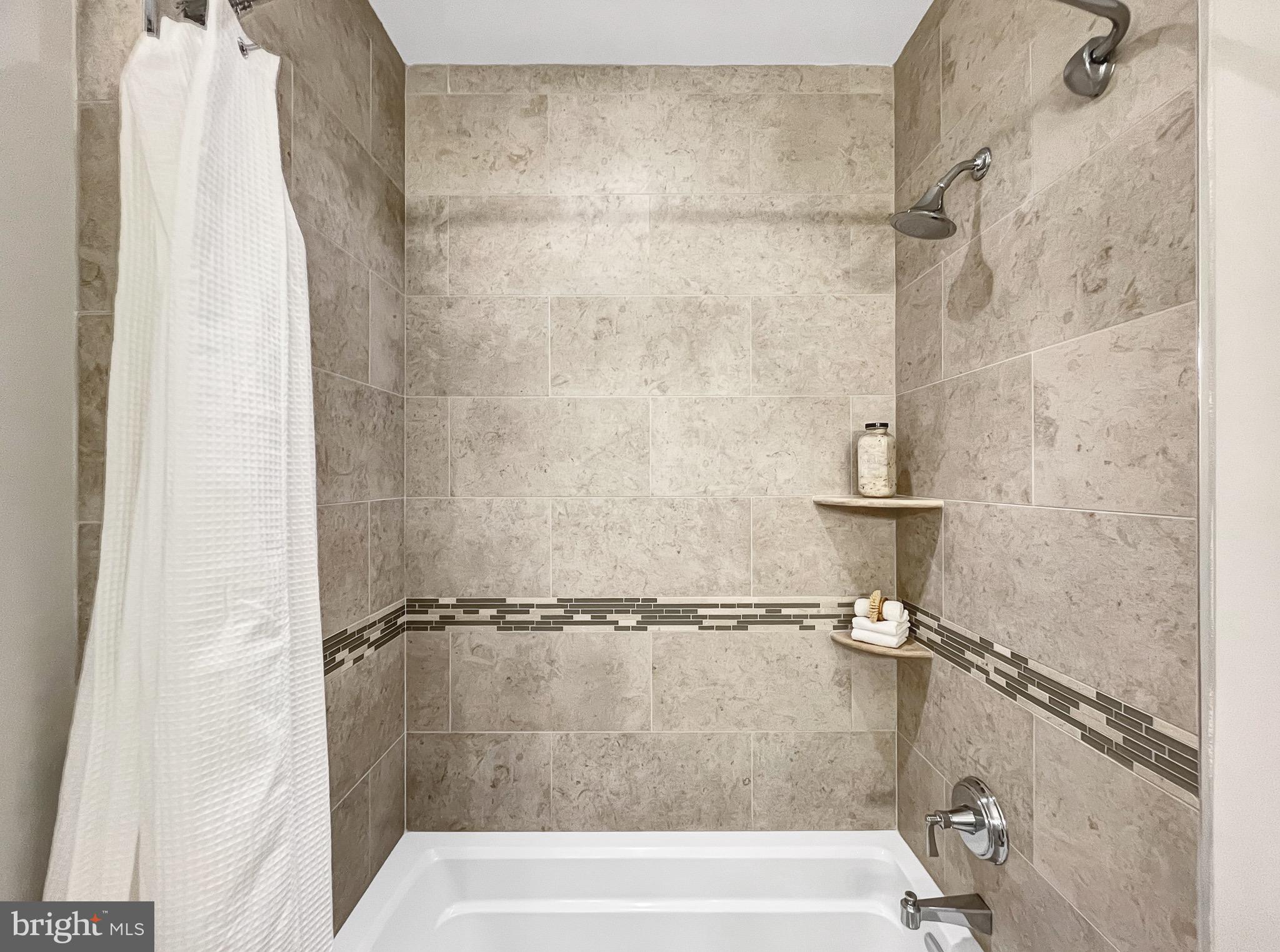 LYON PARK - Residential