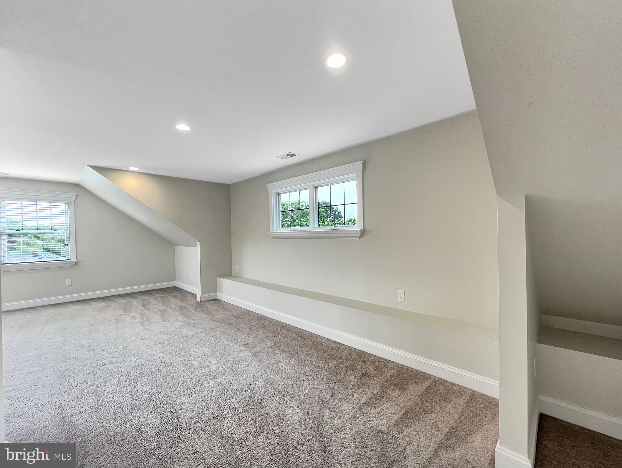 LYON PARK - Residential