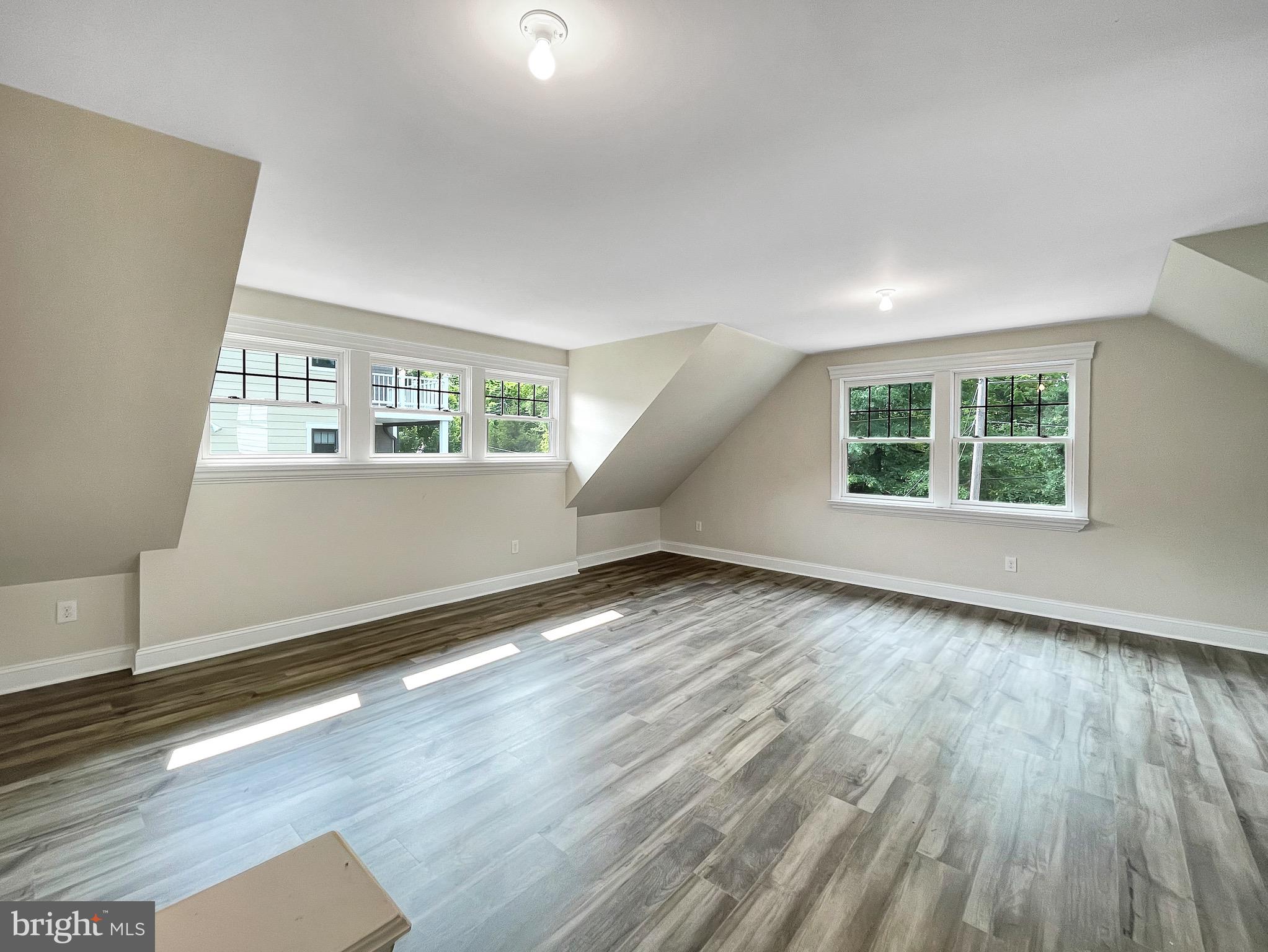 LYON PARK - Residential