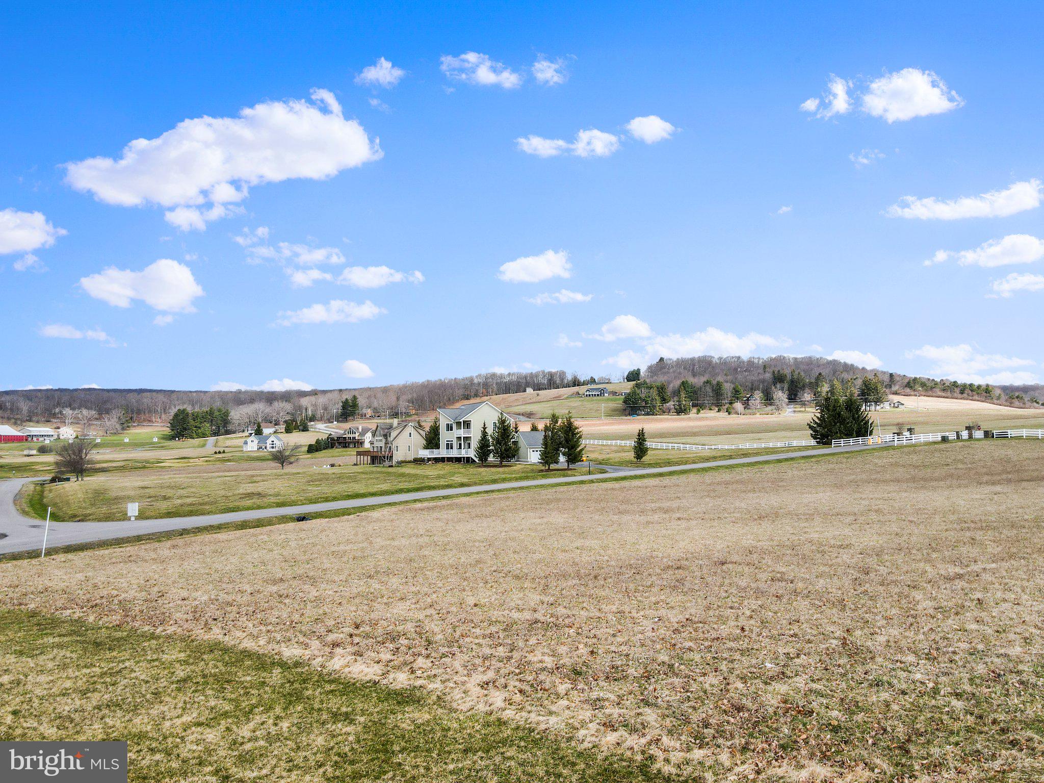 WATERFRONT GREENS - Land
