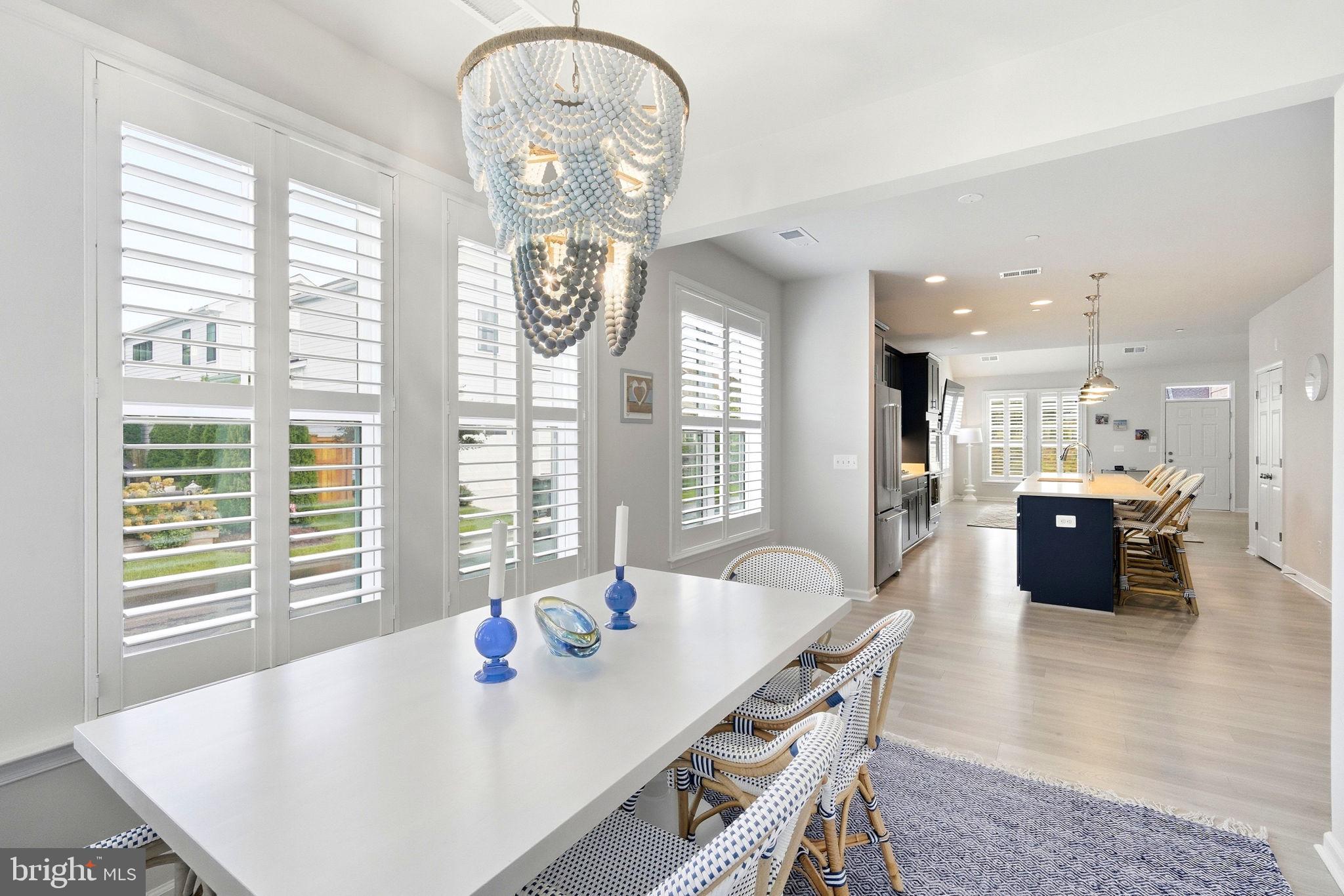 8082 EASTON VILLAGE DRIVE