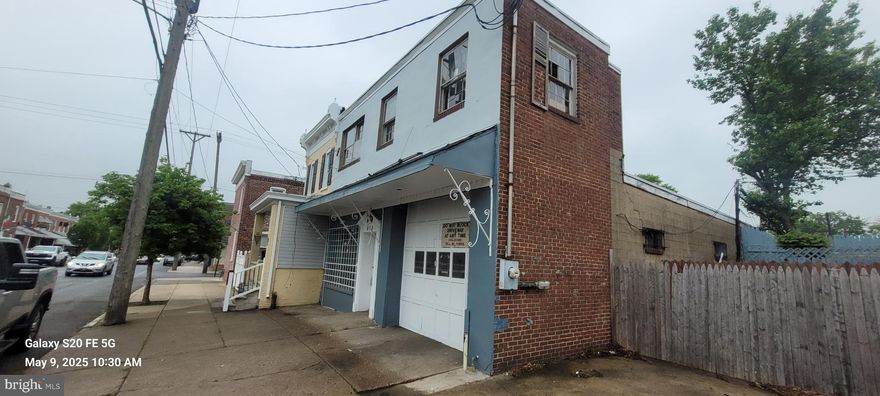 at the door of "Little Italy" Last use was auto repair and efficiency apartment  place needs some work as reflected in the price 

Zoned For Light Manufacturing, Processing And Business.  Shop area Has 10' Entry Overhead, Heat & Hot Water Office Area Has Large Store Fr. Window, Security System

2Nd Floor Has an efficiency apartment w Full eat in kitchen and Bath has full size Shower 
High Exposure Prev uses Real estate officem Maintenance shop,  Take a Break coffee,Furniture Fabricator 
Road Frontage:28 Ceil Hgt:10,  Per NC County  Occupancy:442