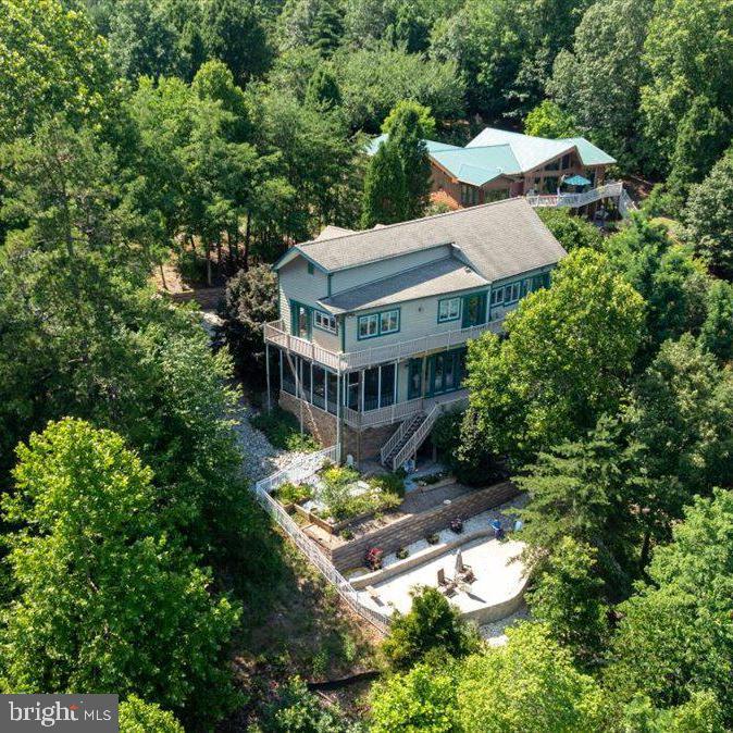 368 PENNINSULA POINT