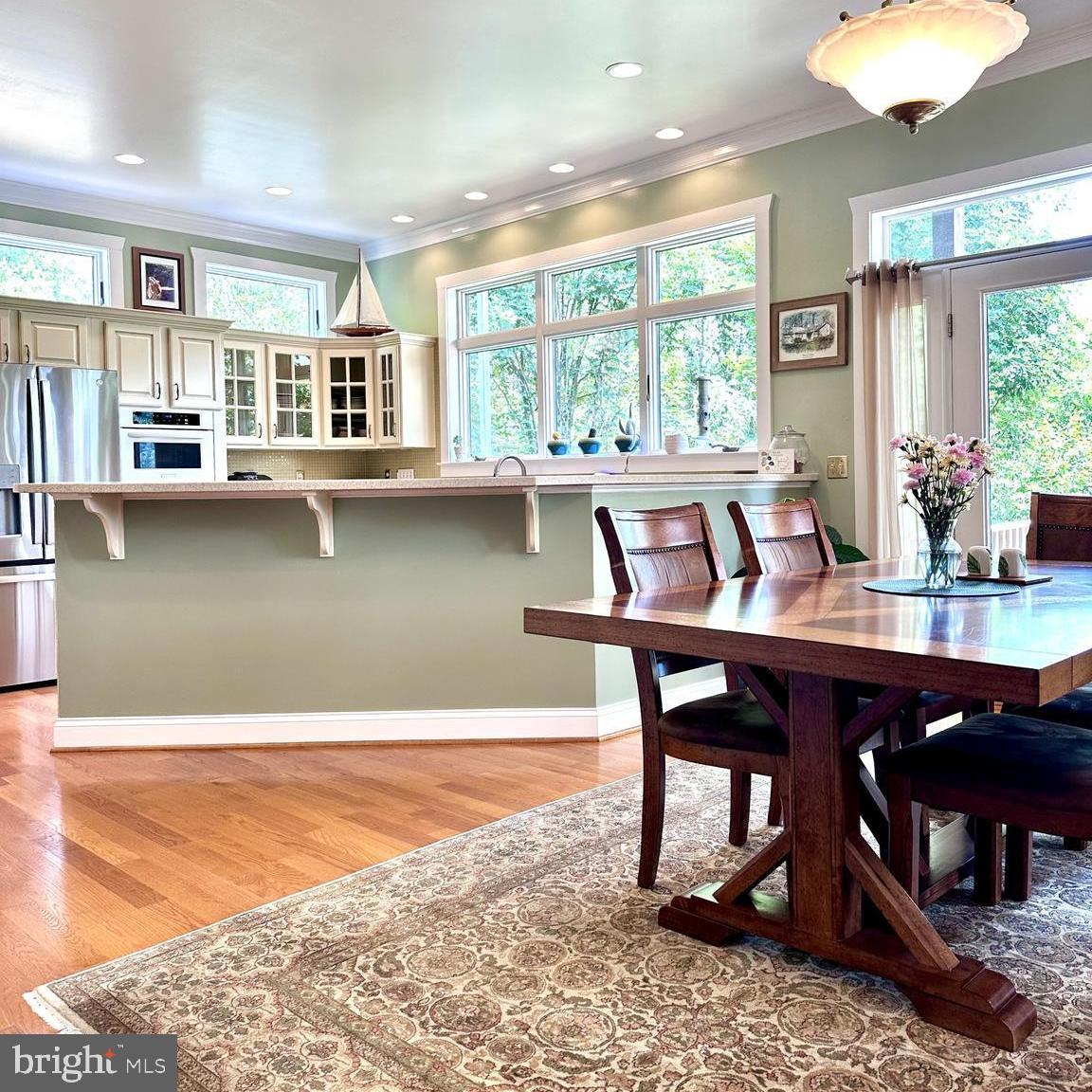 368 PENNINSULA POINT