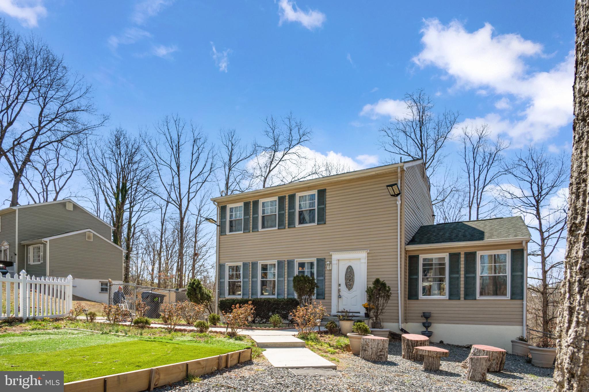 STAFFORD OAKS - Residential