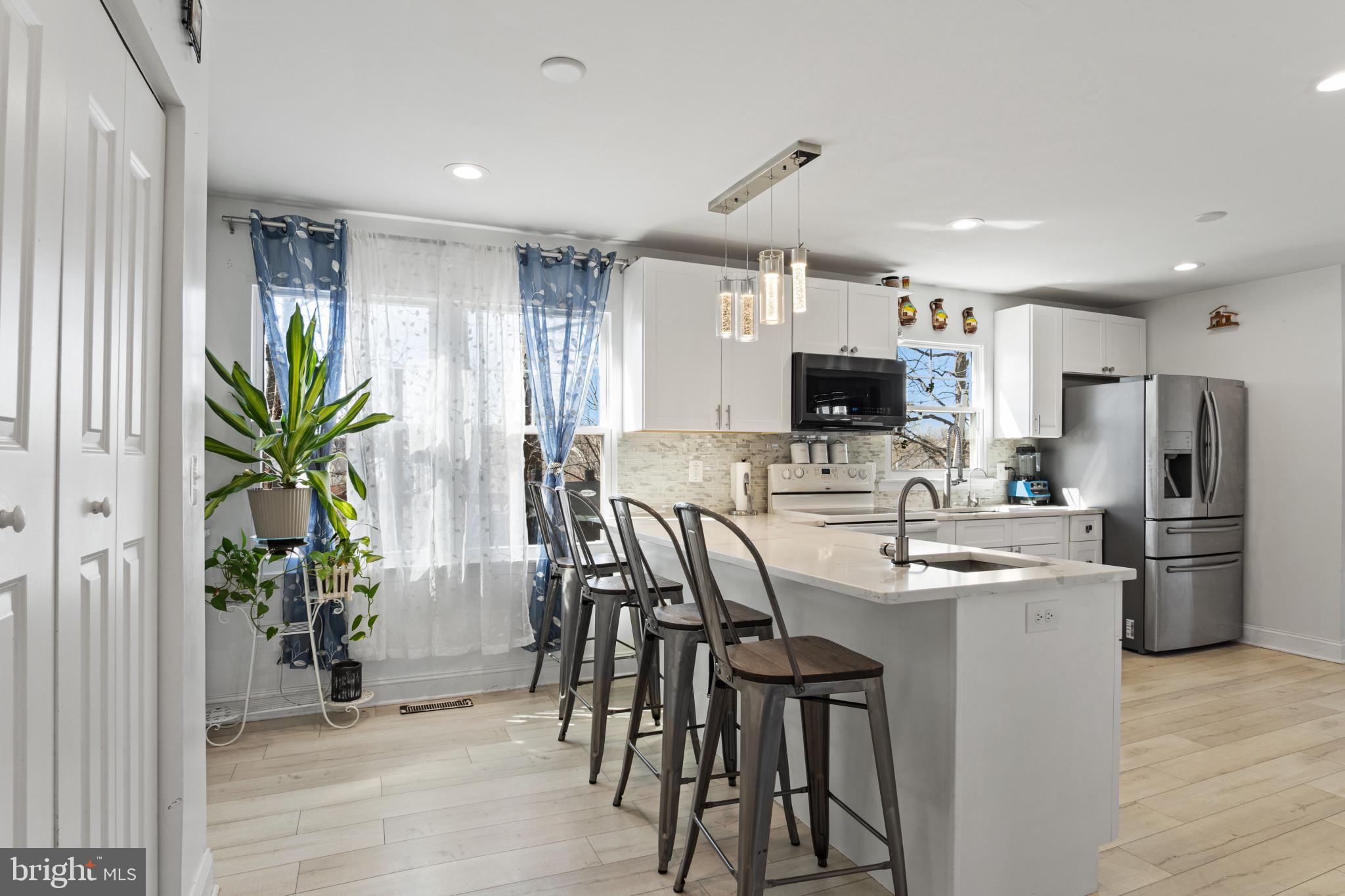 STAFFORD OAKS - Residential